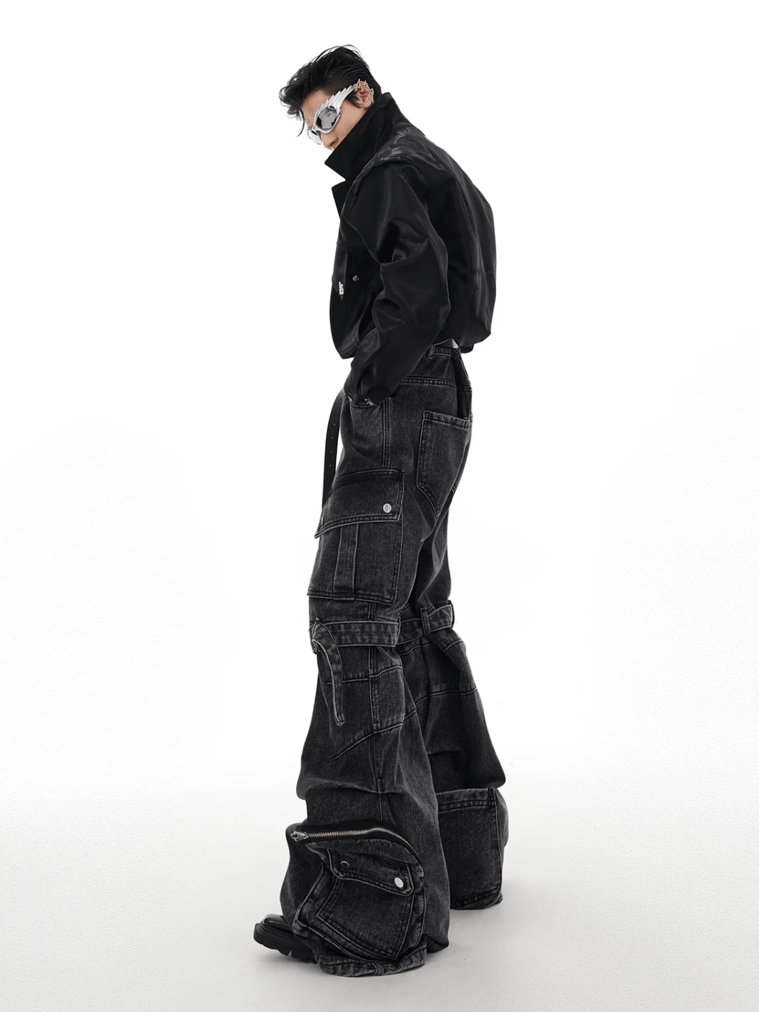 heavy wash deconstructed multi-pocket jeans FE0427