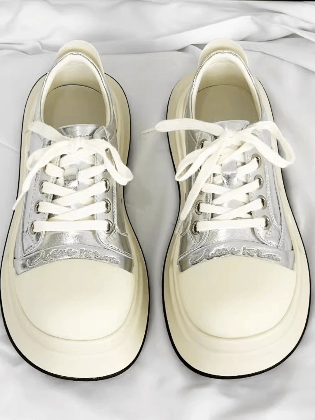 black and white round head shoes S030