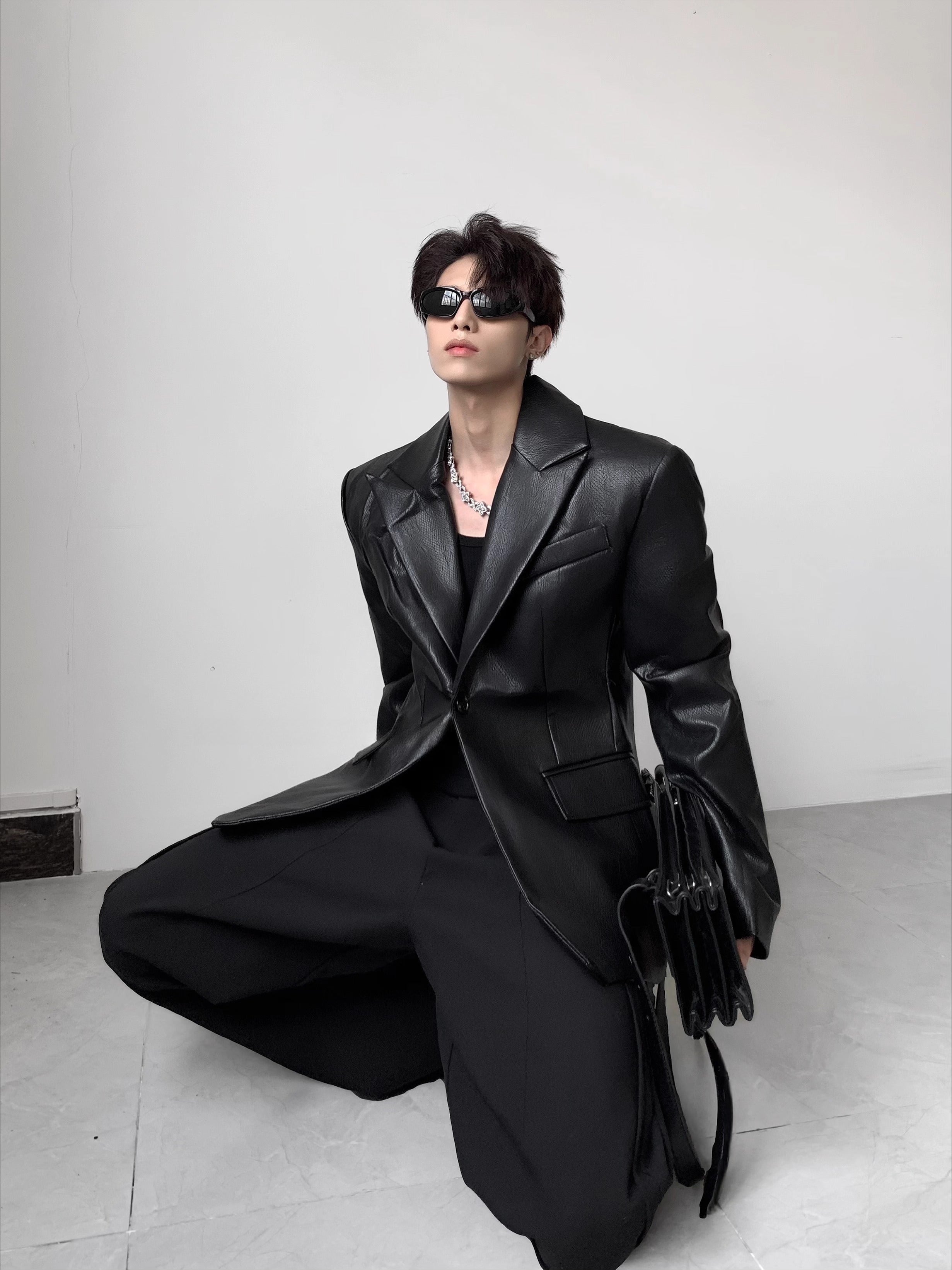 Light luxury suit version design shoulder padded leather jacket men's autumn advanced sense ruffian handsome waist suit FE0597