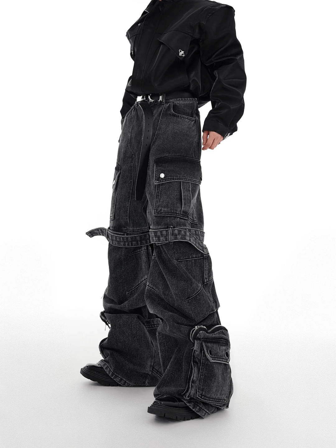 heavy wash deconstructed multi-pocket jeans FE0427