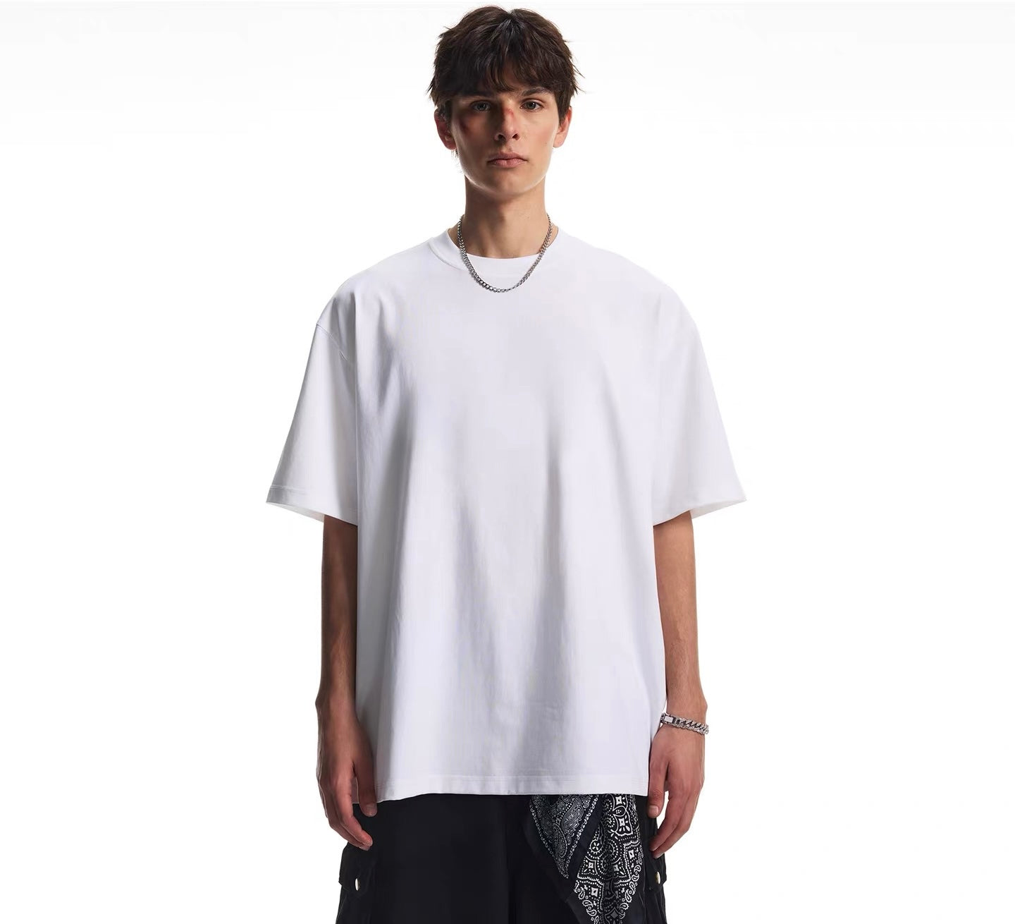 Men’s White Structured Shoulder T-Shirt – Minimalist American Streetwear Tee FE0024