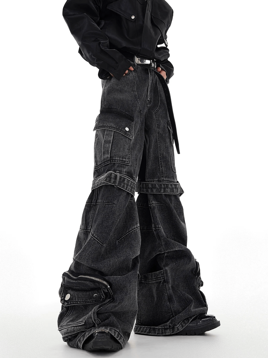 heavy wash deconstructed multi-pocket jeans FE0427