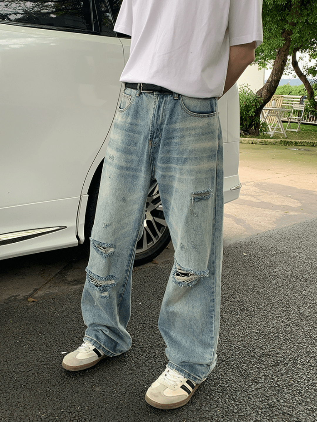 Distressed Ripped Denim FE0425