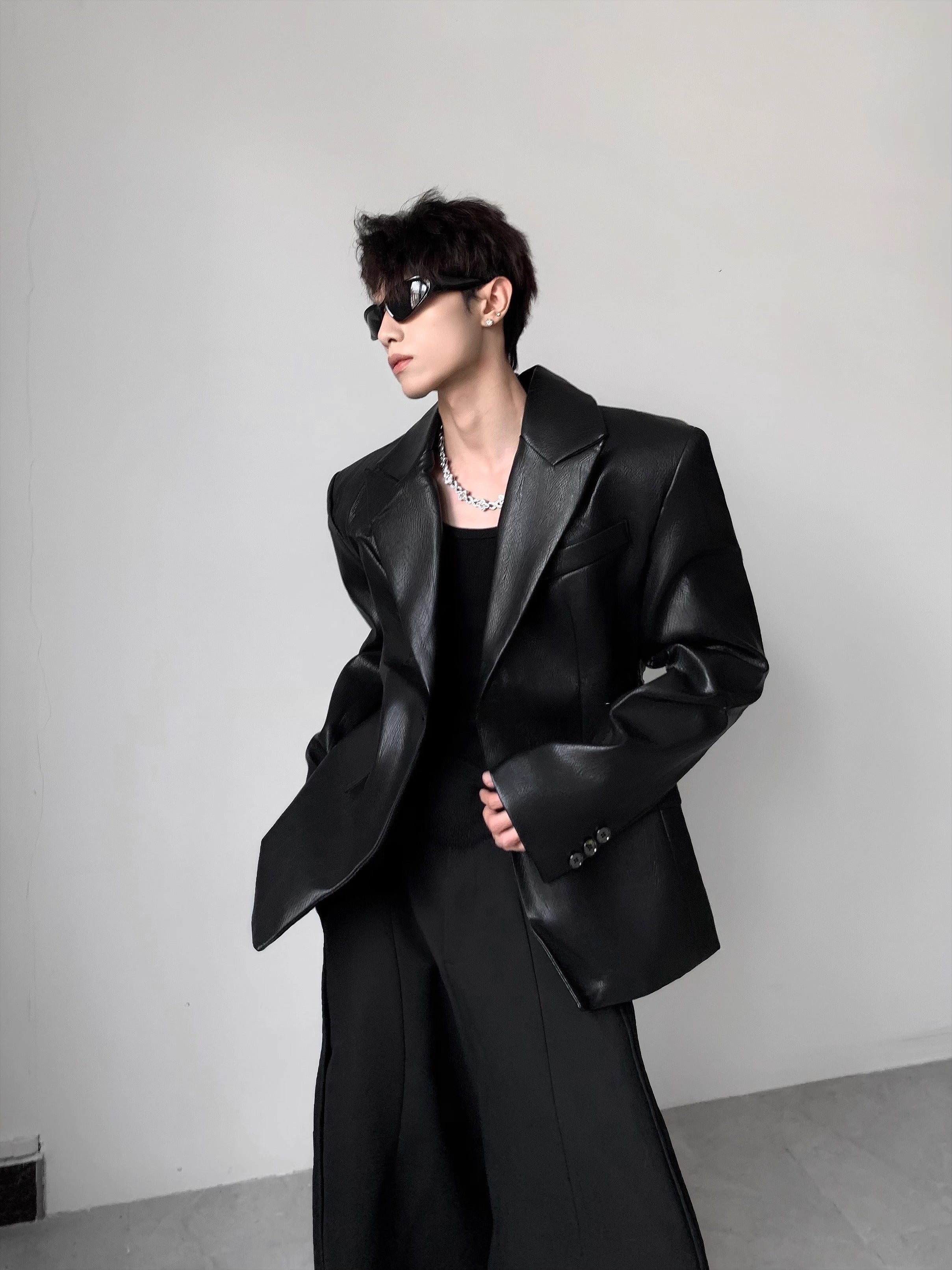 Light luxury suit version design shoulder padded leather jacket men's autumn advanced sense ruffian handsome waist suit FE0597