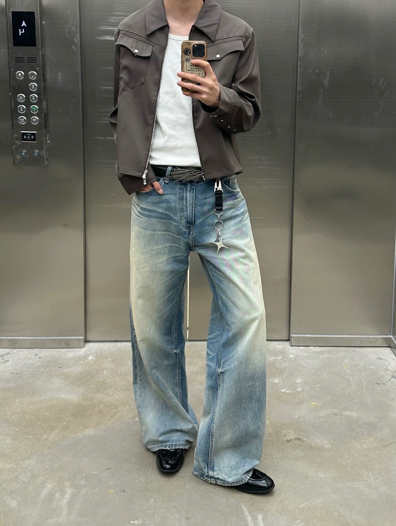 Washed Blue Straight-Leg Denim Jeans FE0065