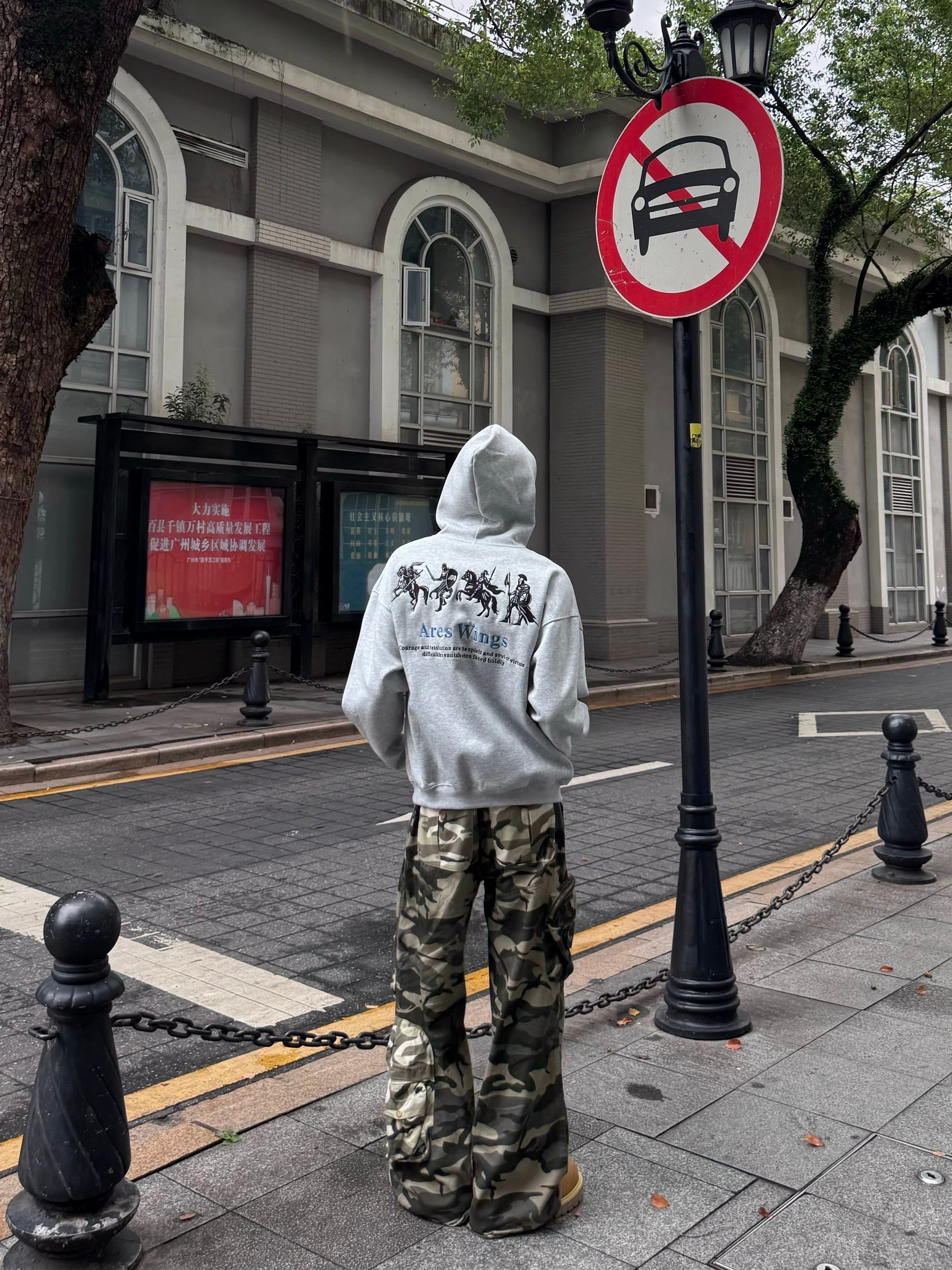 Men’s Embroidered Warhorse Hoodie – American Retro Street Pullover Sweatshirt FE0006