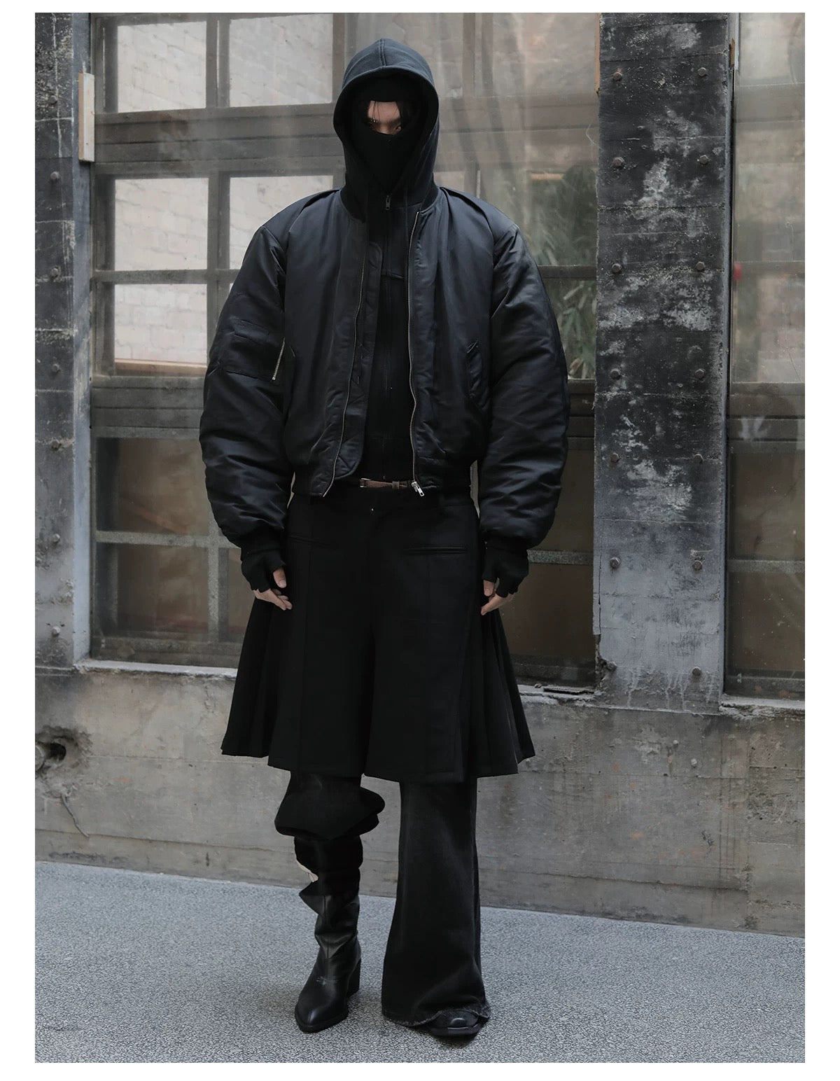 Men’s Curved-Cut Padded Jacket FE0337