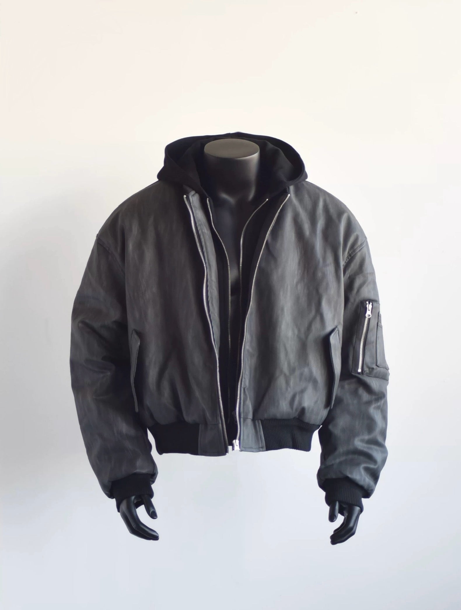 DOUBLE-LAYER HOODED BOMBER JACKET FE0205