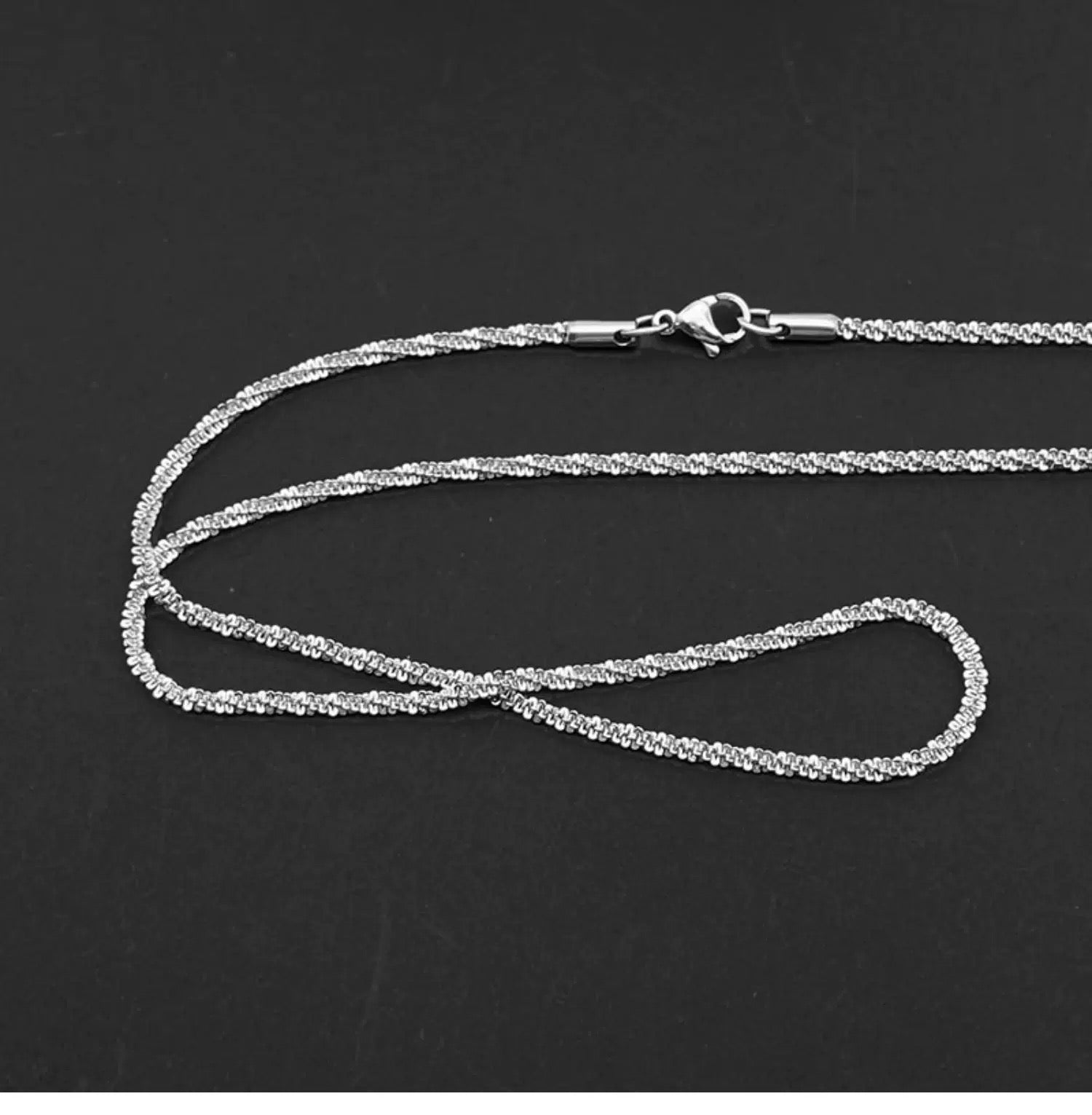 Unisex Galaxy Shine Necklace | Minimalist Luxury Stardust Chain with Sparkling Sand Finish FA072