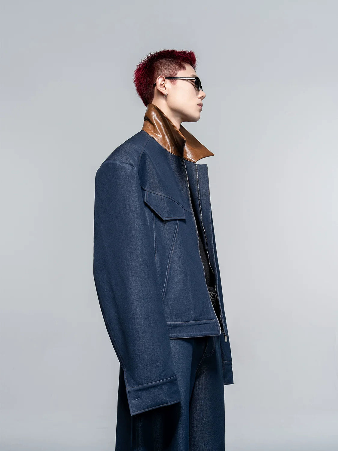 Leather shoulder padded short jacket FE0128