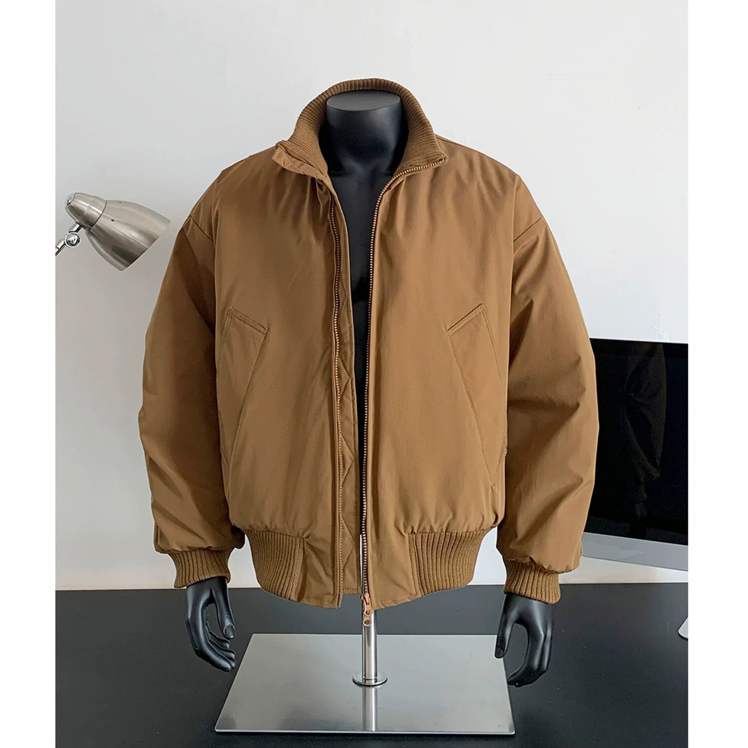 Black short stand-up neck silhouette down jacket FE0683