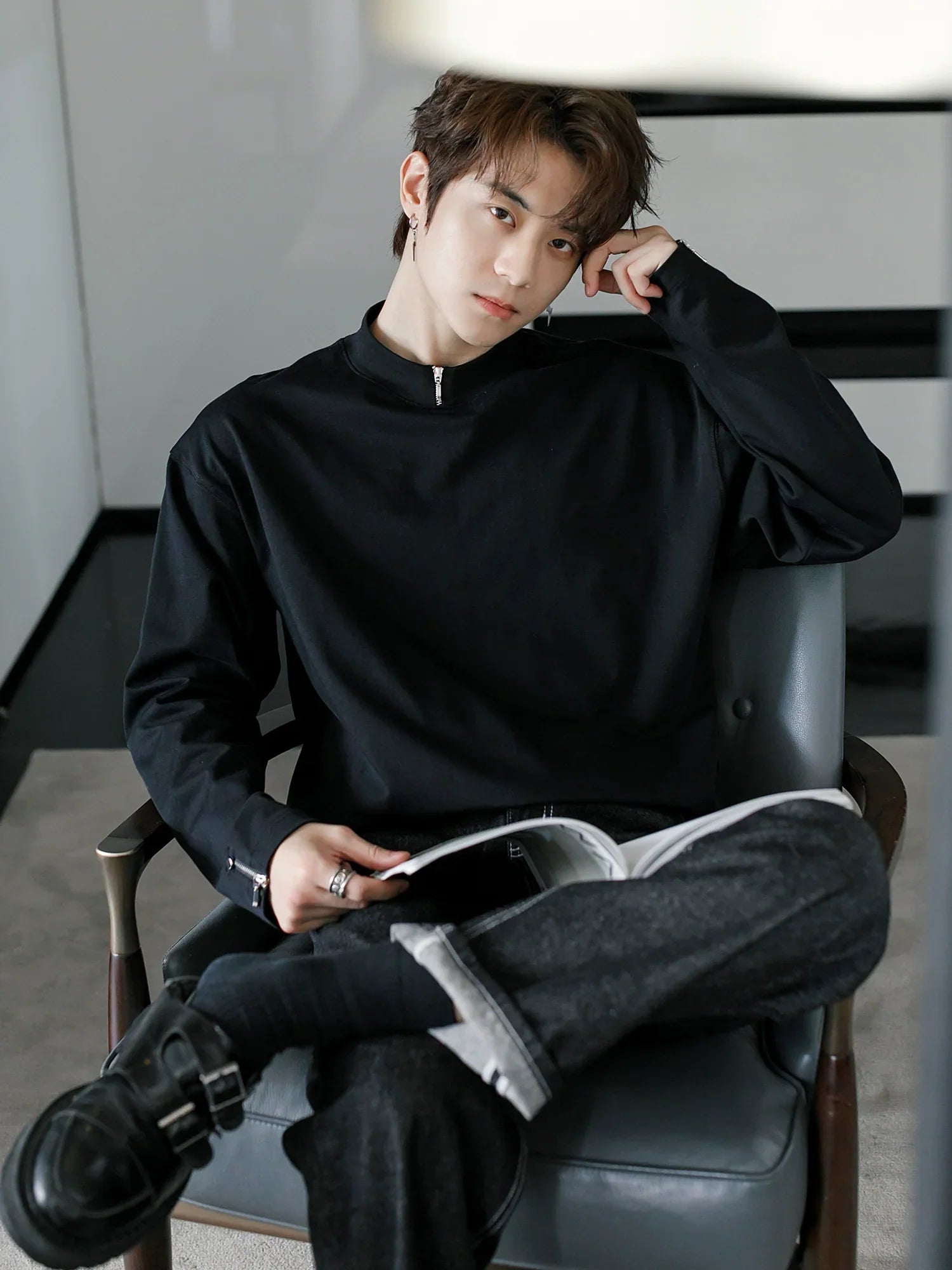 Men's spring zipper design sense inner bottoming shirt thin white long-sleeved T-shirt tide FE0530