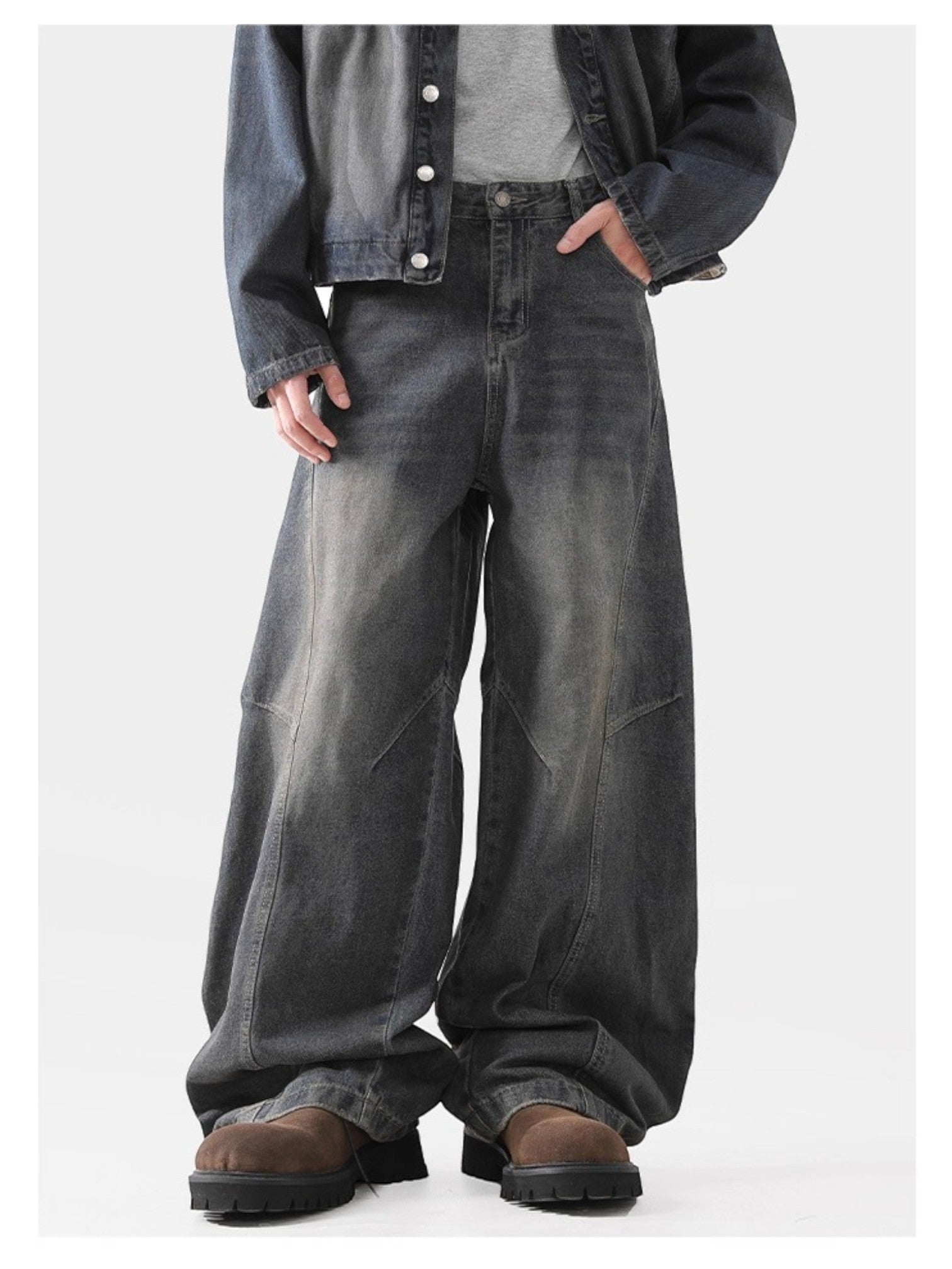 DECONSTRUCTED SABER-CUT JEANS FE0504