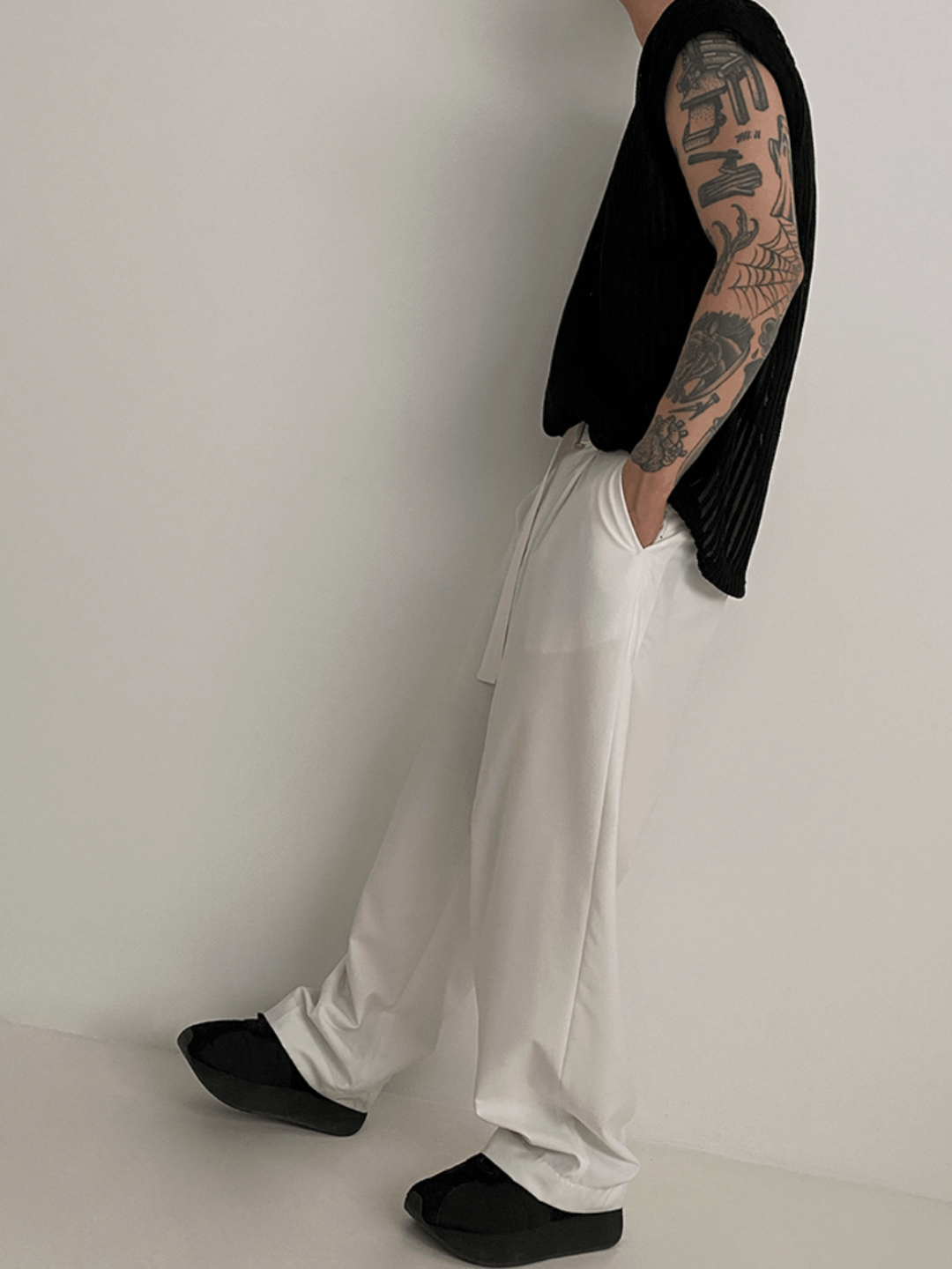 [MRCYC] Round Neck Sleeveless T-shirt FE0547
