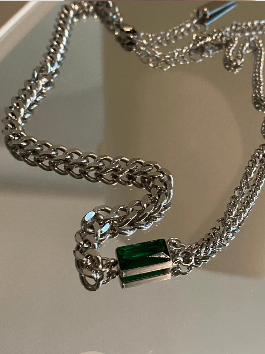 SQUARE GREEN DIAMOND NECKLACE   FA123