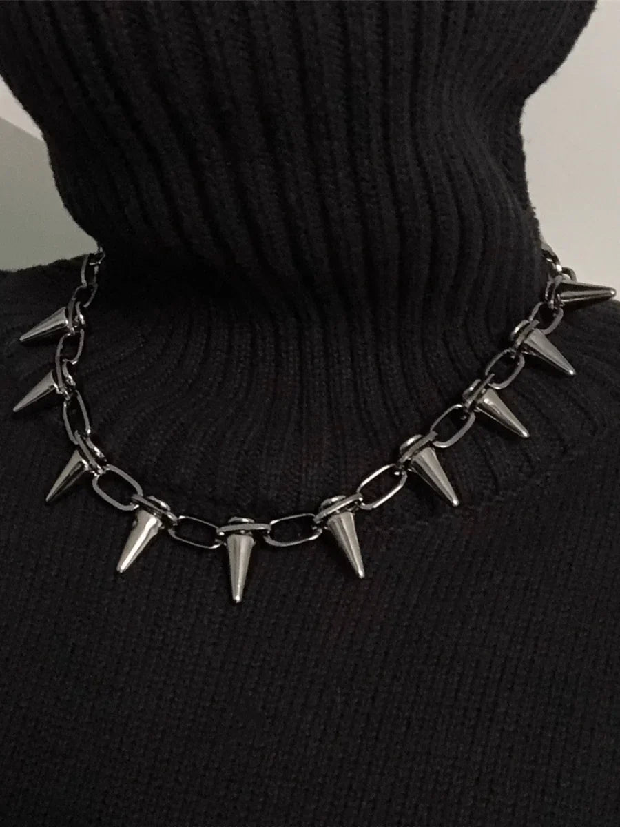 RIVET DARK BULLET NECKLACE   FA106