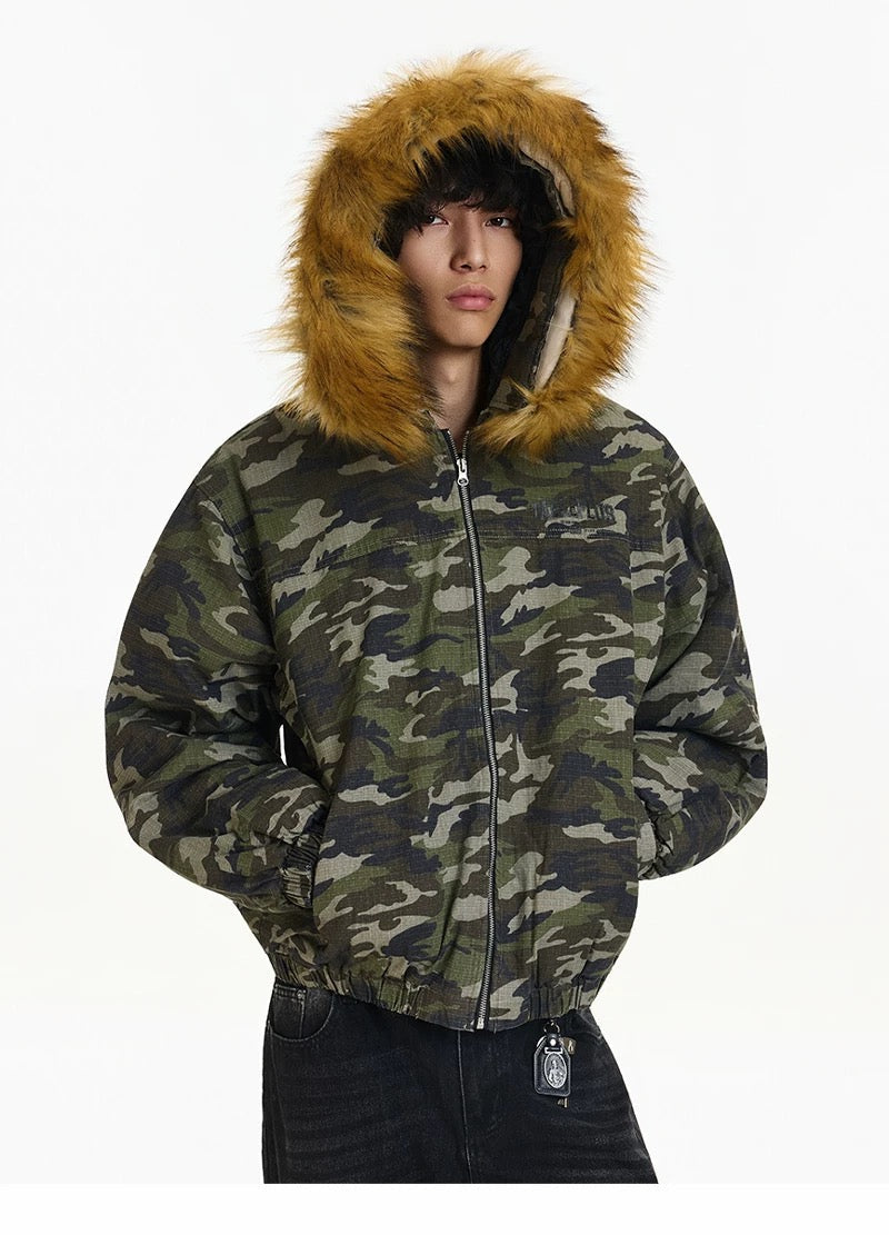 Men’s Vintage Camo Fur Hooded Puffer Jacket – American Retro Winter Street Coat   FE0308