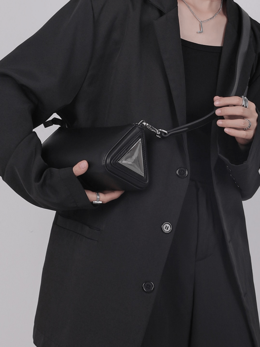 [luckystudio] Triangle Simple Crossbody Bag   FA086