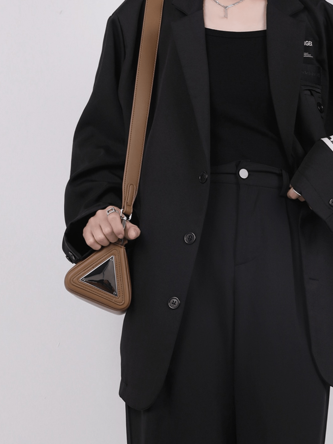 [luckystudio] Triangle Simple Crossbody Bag   FA086