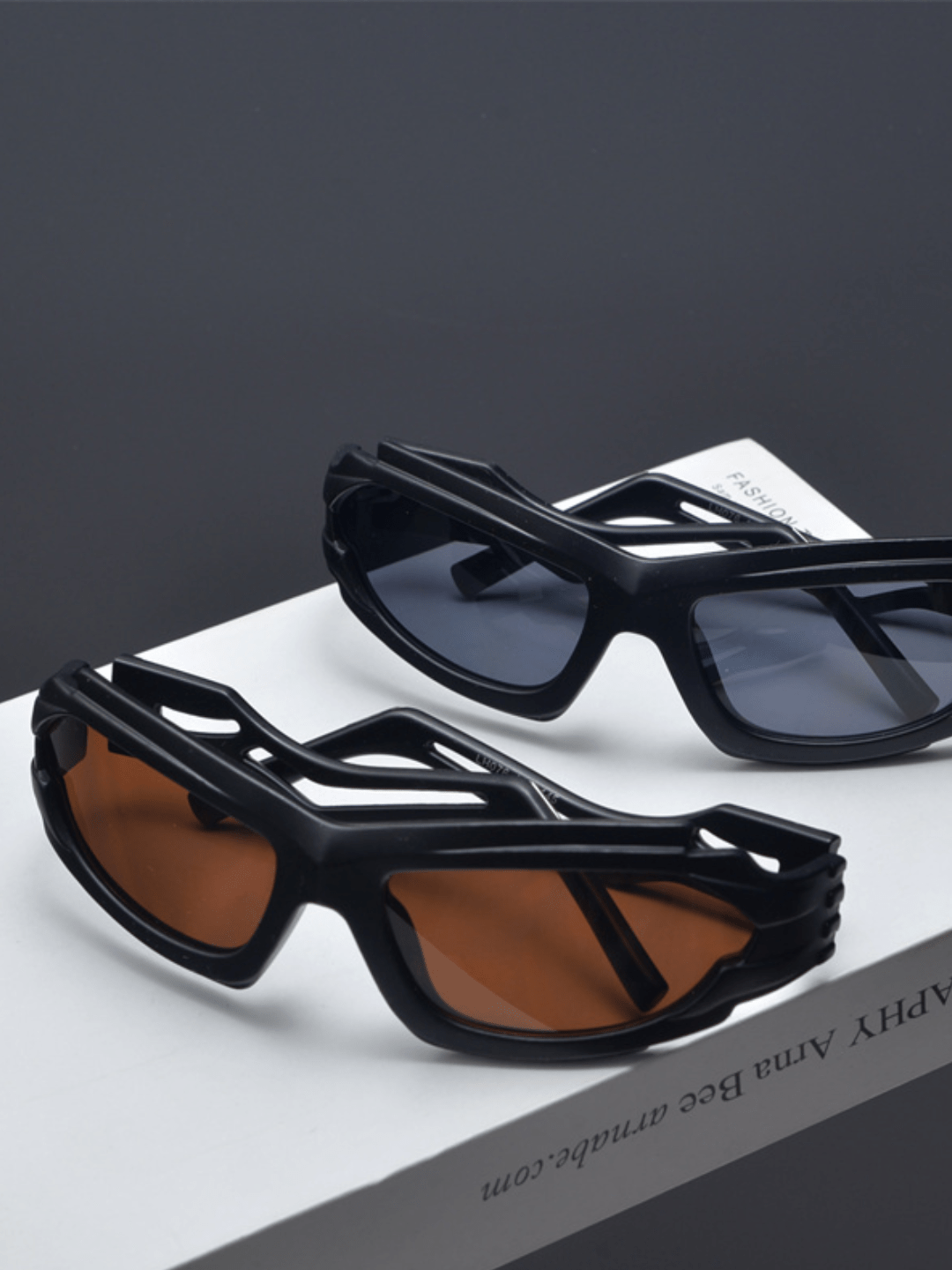 FUTURE-TECH STYLE SUNGLASSES   FA083