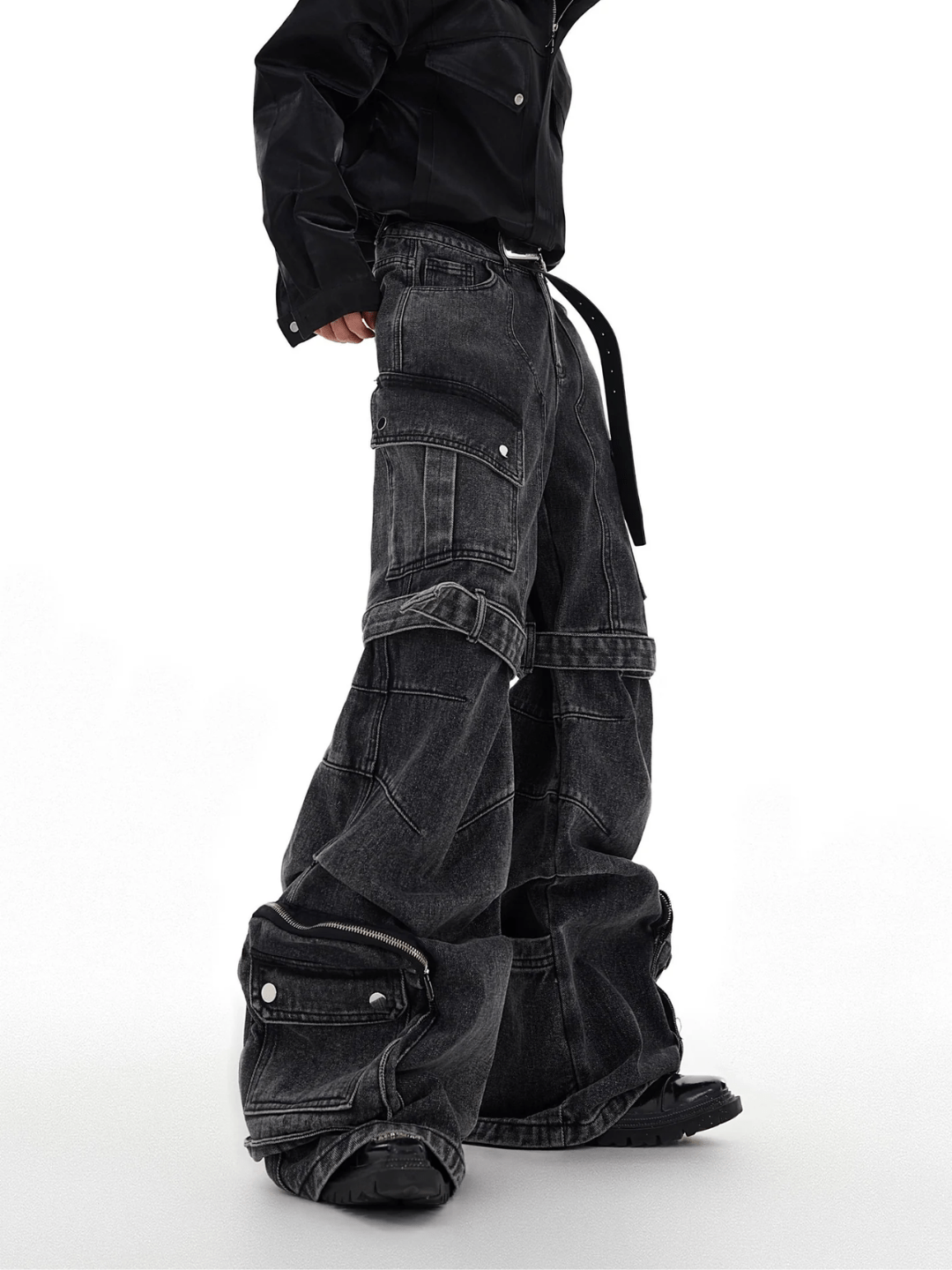 heavy wash deconstructed multi-pocket jeans   FE0427