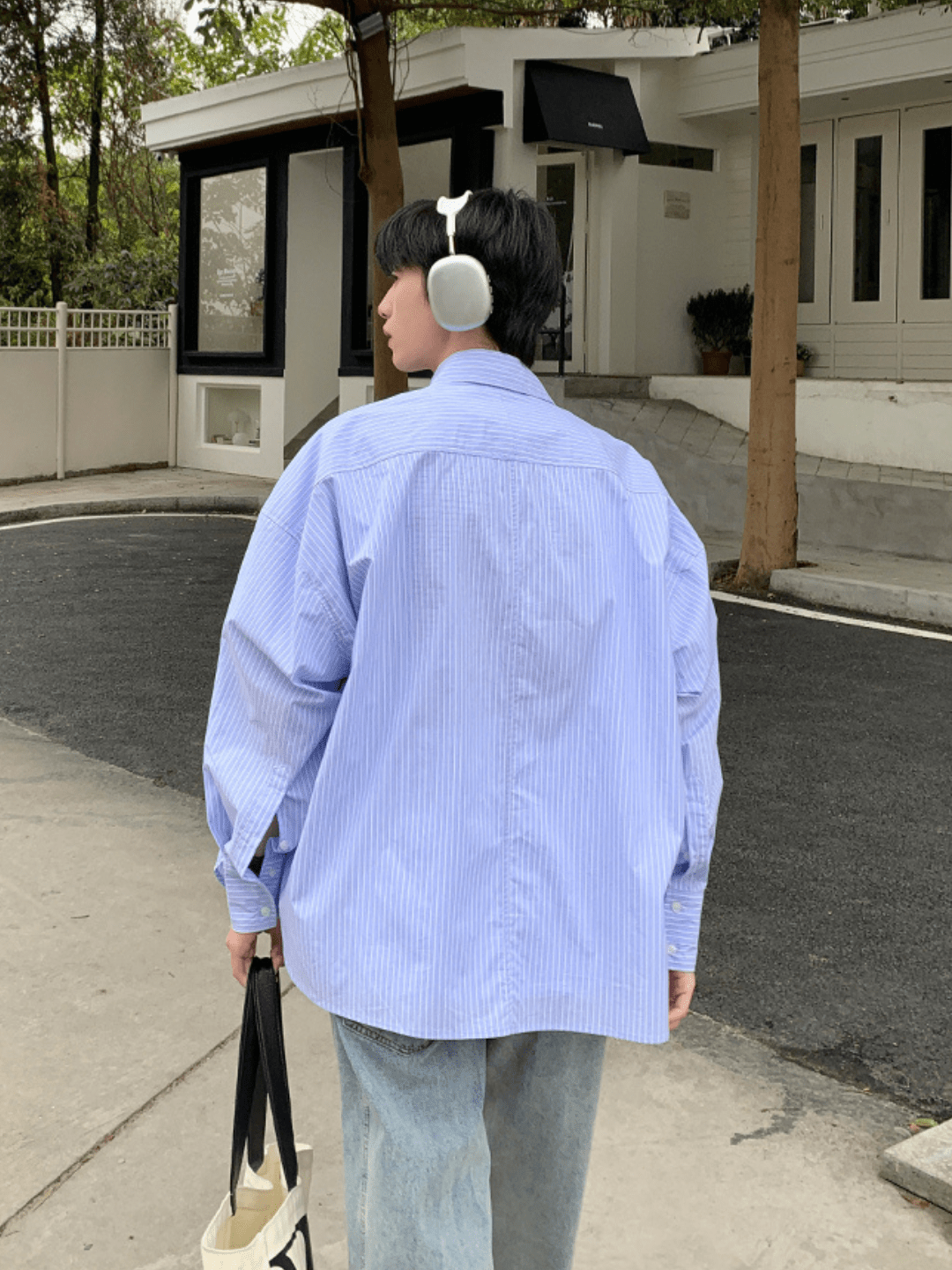 [ONELYC1NS] korean blue and white loose shirt   FE0191