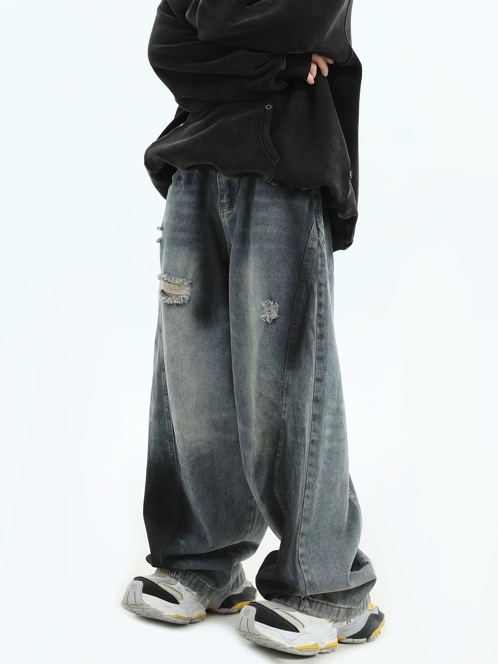 Men’s Graffiti Washed Distressed Jeans – Vintage American High Street Denim Pants   FE0323