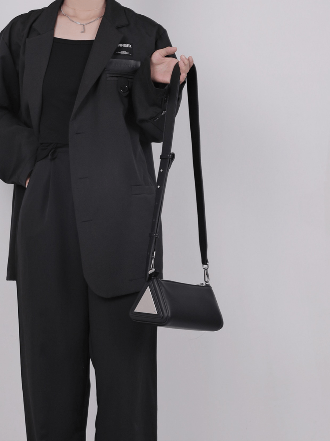 [luckystudio] Triangle Simple Crossbody Bag   FA086