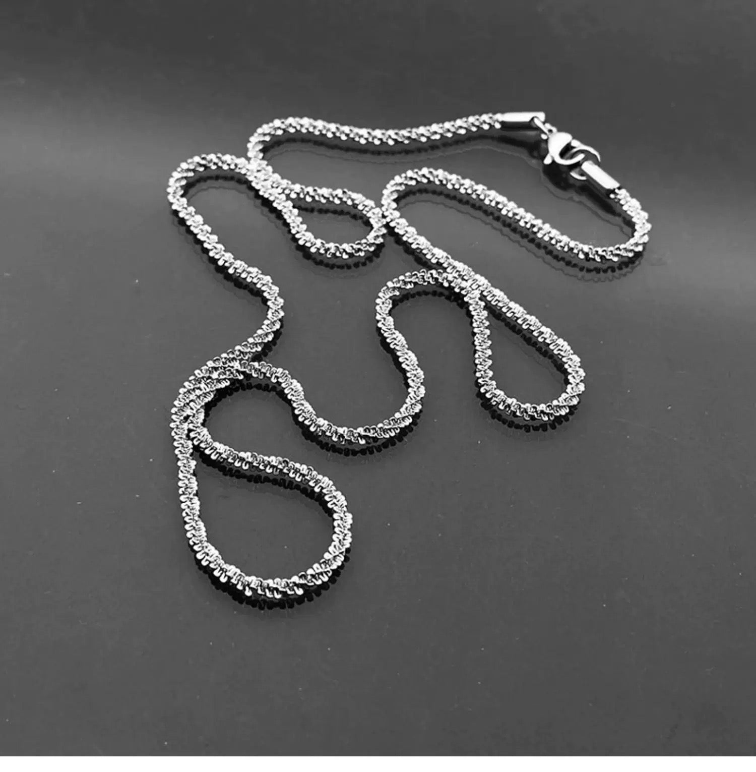 Unisex Galaxy Shine Necklace | Minimalist Luxury Stardust Chain with Sparkling Sand Finish FA072