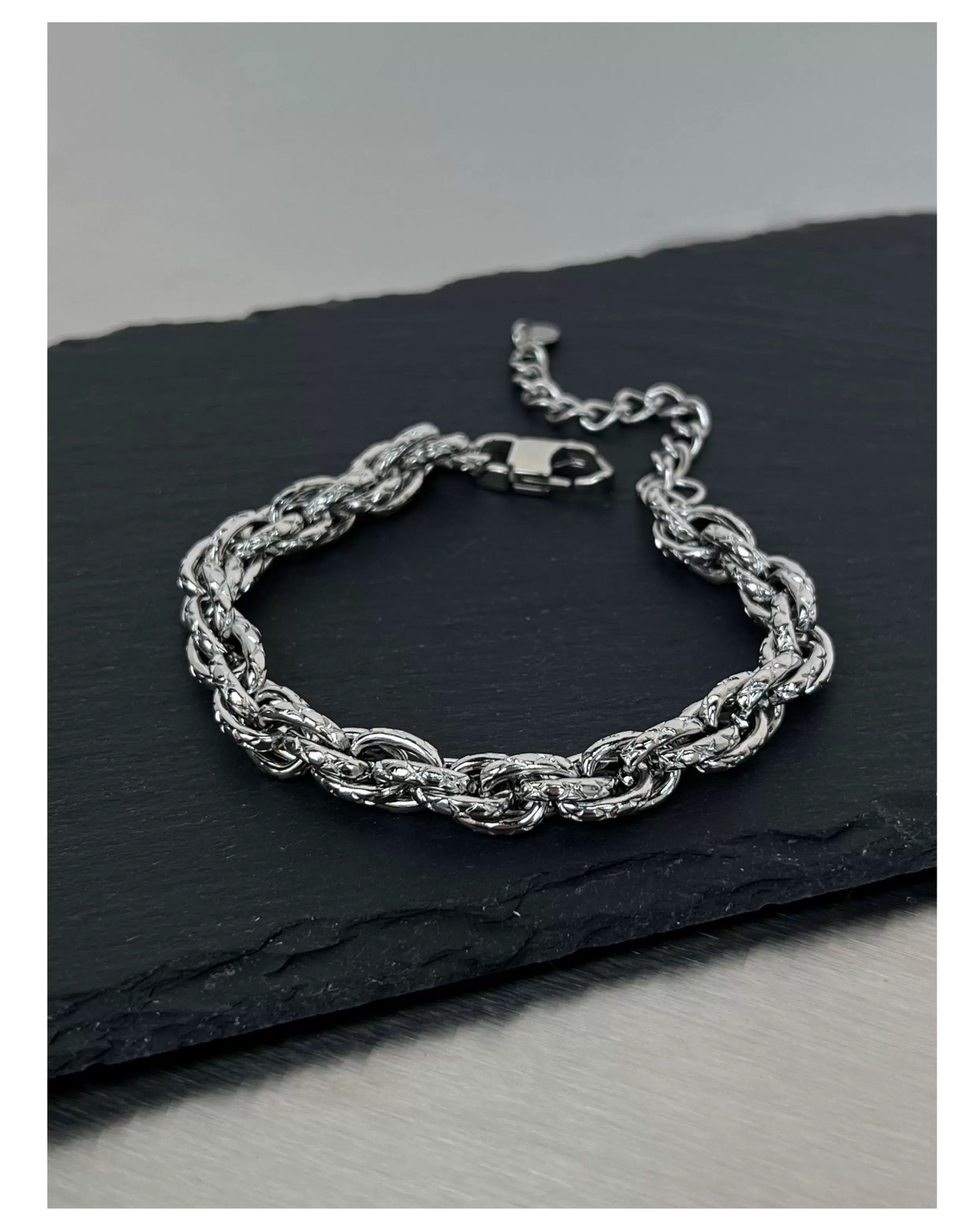 Unisex Twisted Diamond Titanium Steel Bracelet | Designer Hip Hop Chain with Minimalist Luxury Style FA069