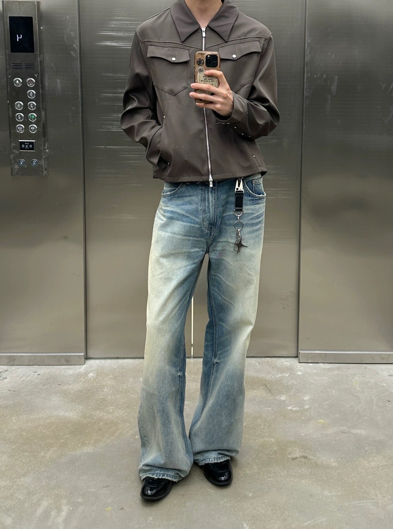 Washed Blue Straight-Leg Denim Jeans  FE0065