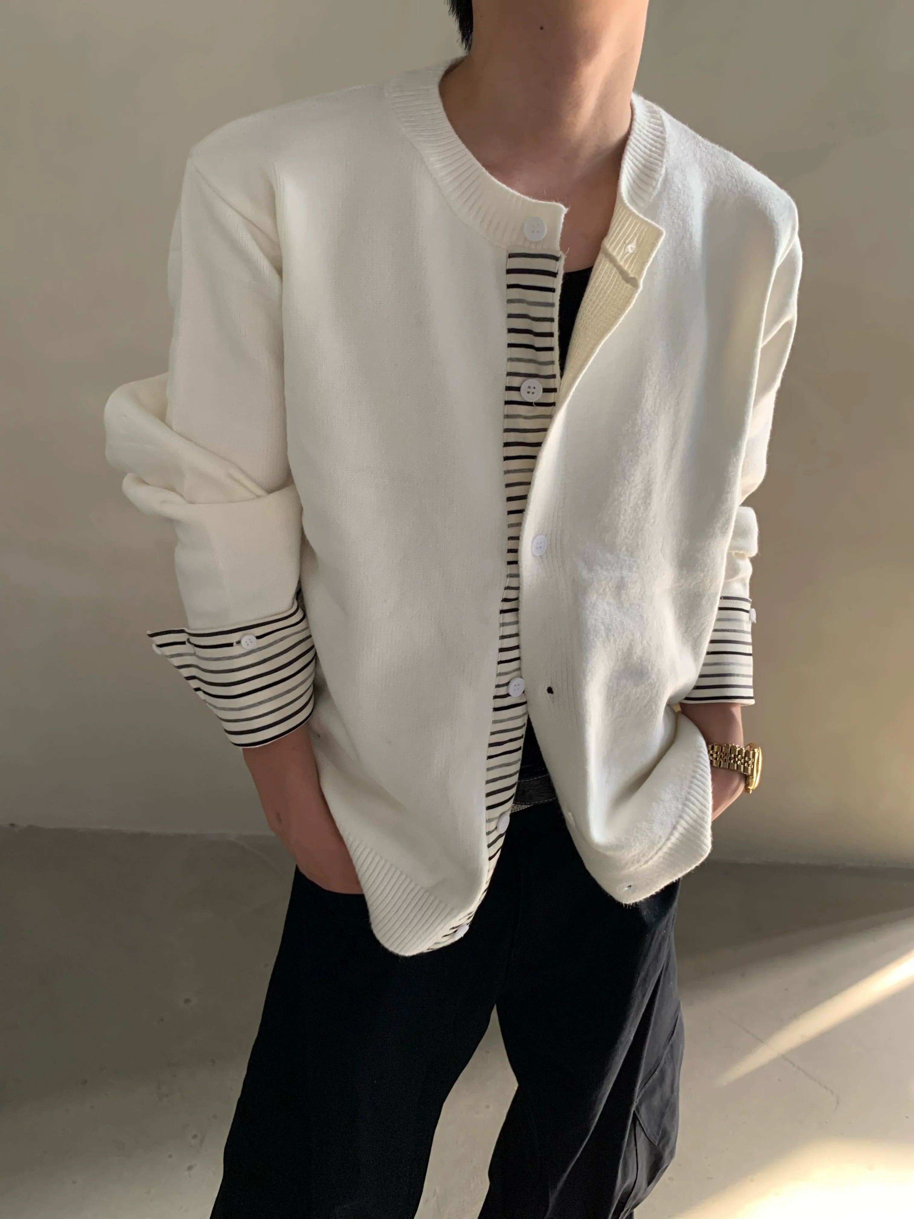 Autumn and winter layered fake two-piece striped splicing knitted sweater men's high-end cardigan jacket tide  FE0637