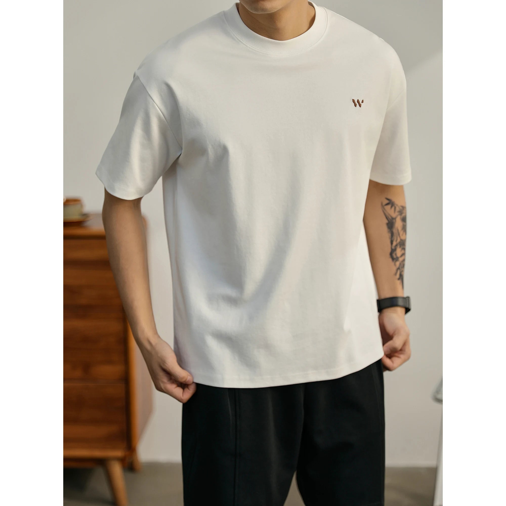 Men's simple luxury temperament casual T-shirt FE0731