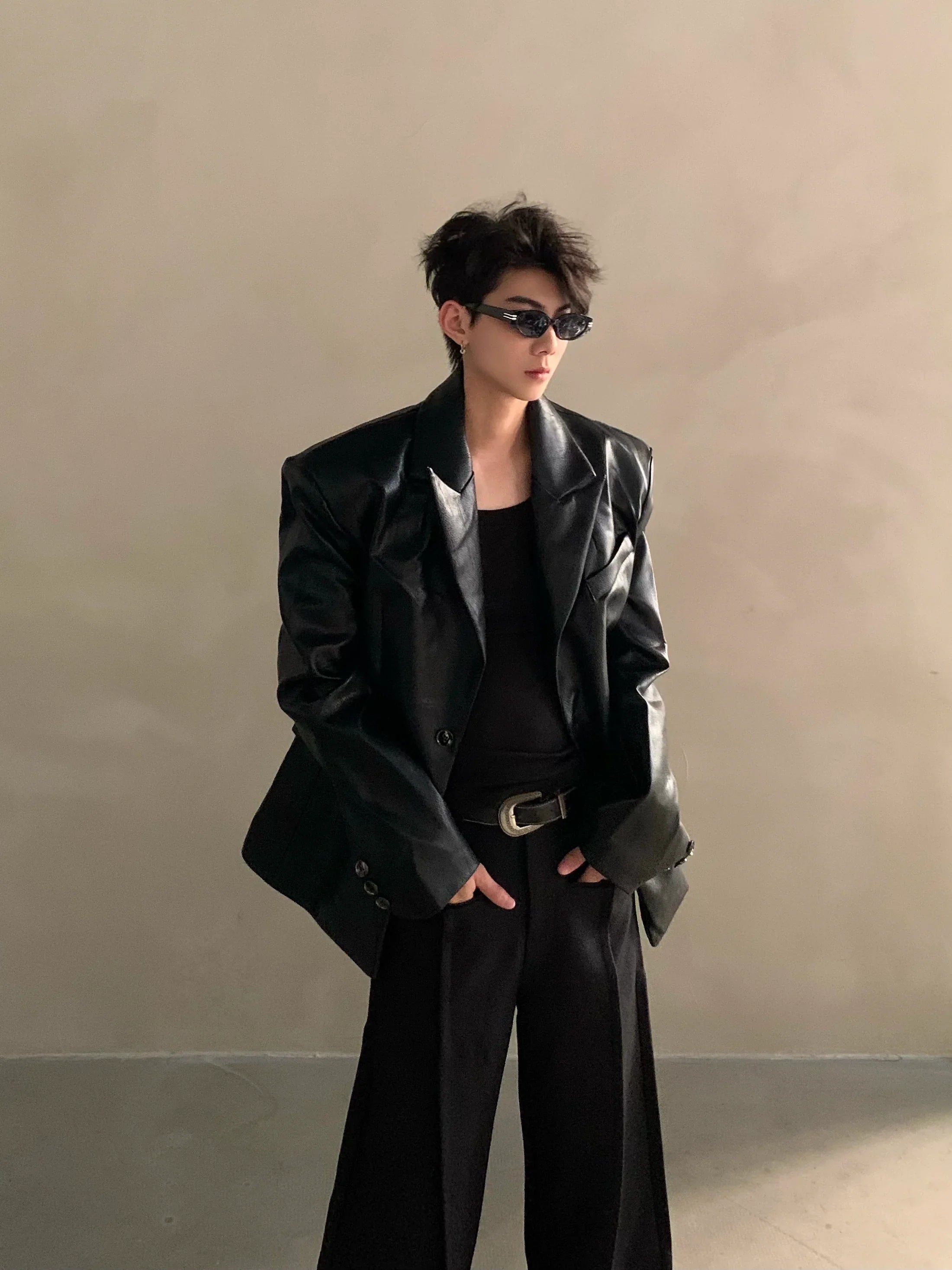 Autumn and winter niche high-end silhouette shoulder pads pu leather jacket men's light luxury ruffian handsome suit jacket FE0588