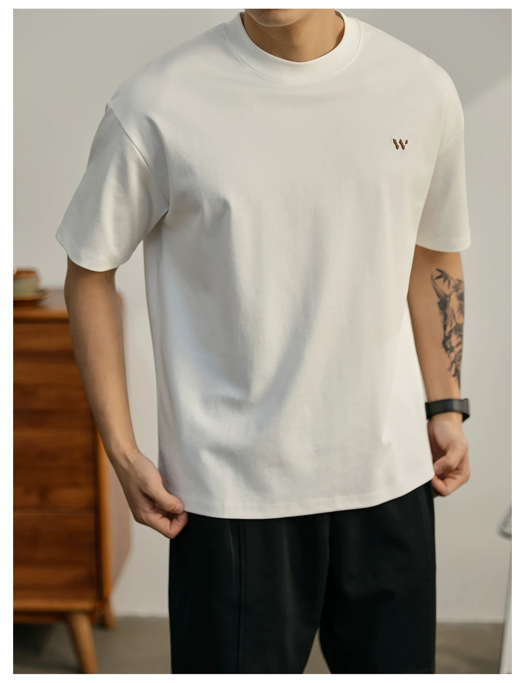 Men's simple luxury temperament casual T-shirt FE0731