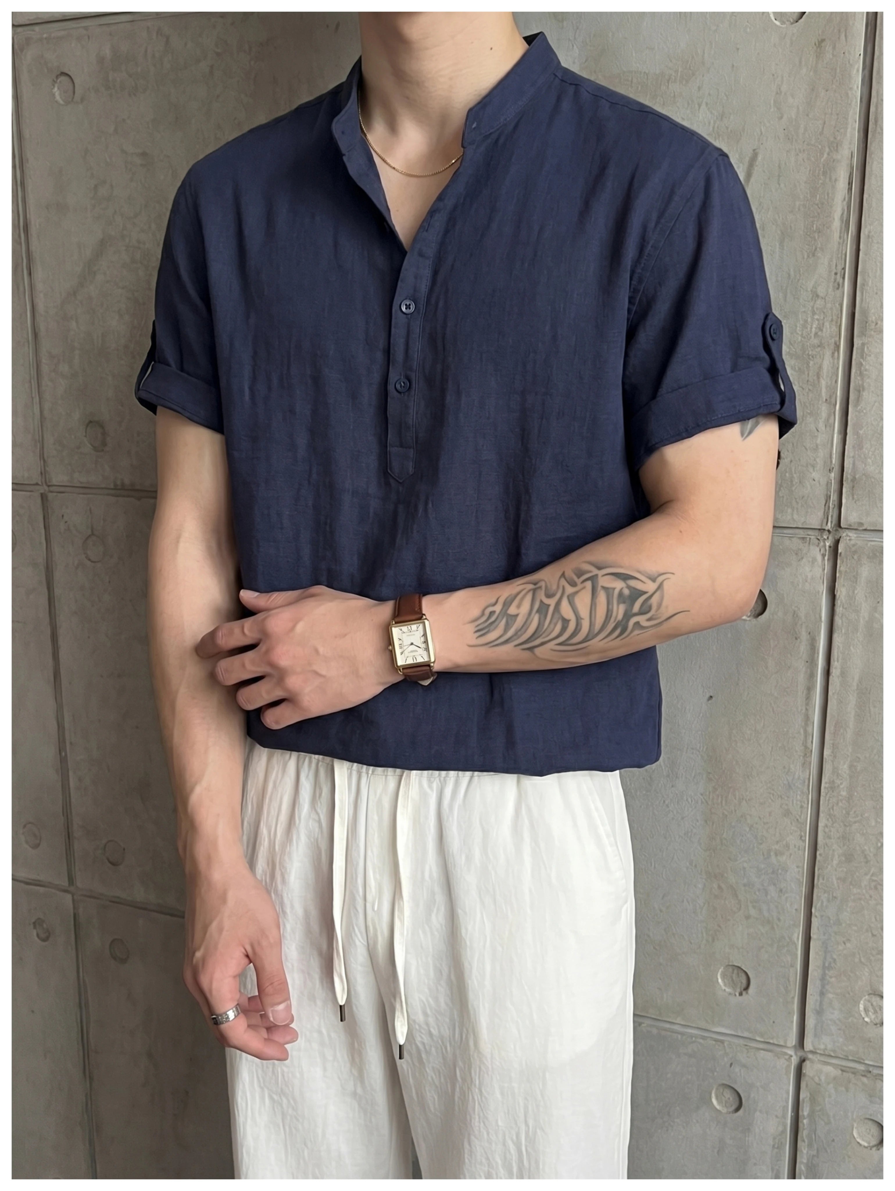 Old money wind adjustable five-quarter sleeve stand-up collar shirt FE0732