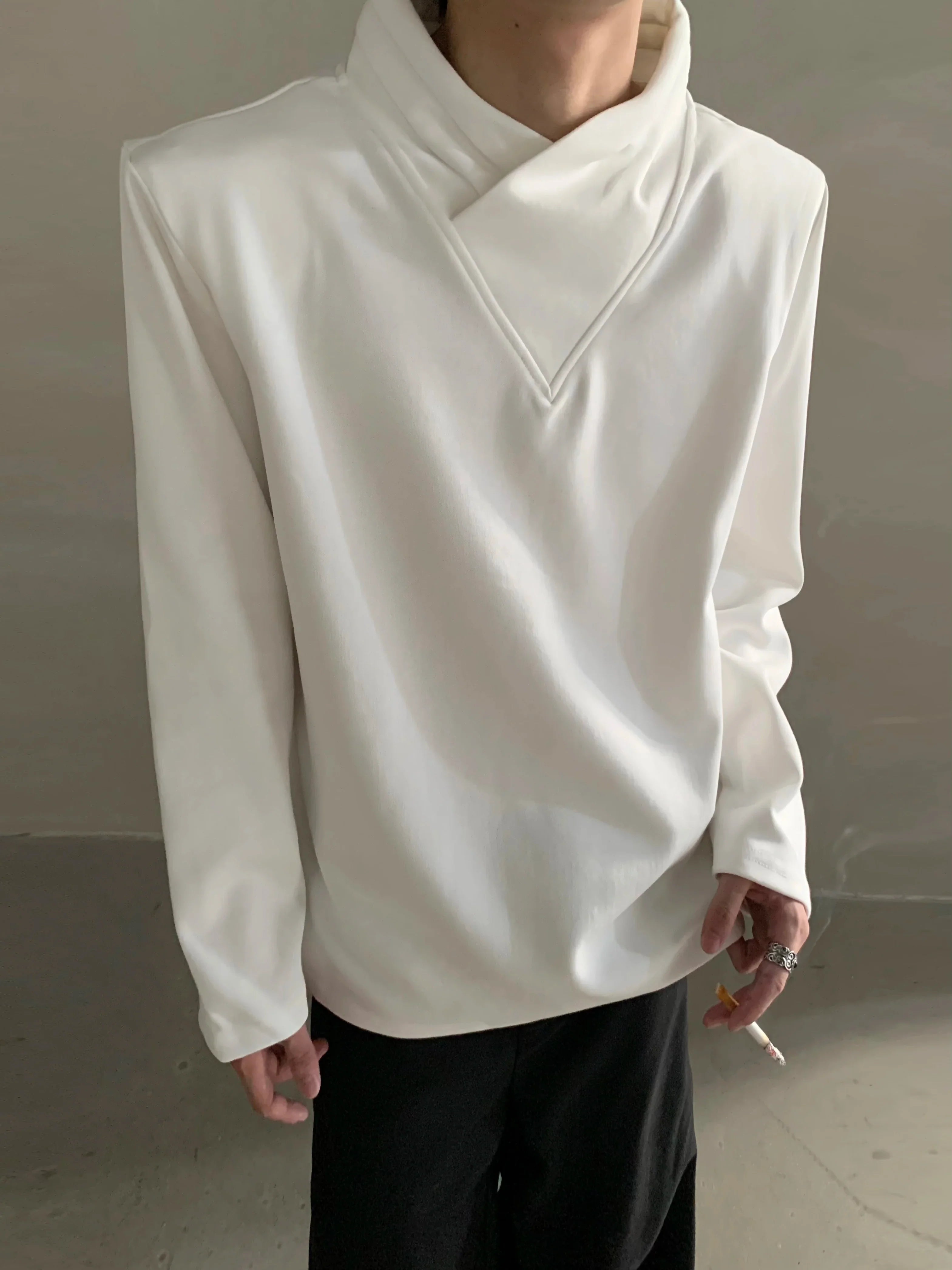 Autumn niche high-end sense stack collar silhouette long-sleeved T-shirt men's loose heavy ruffian handsome top  FE0532