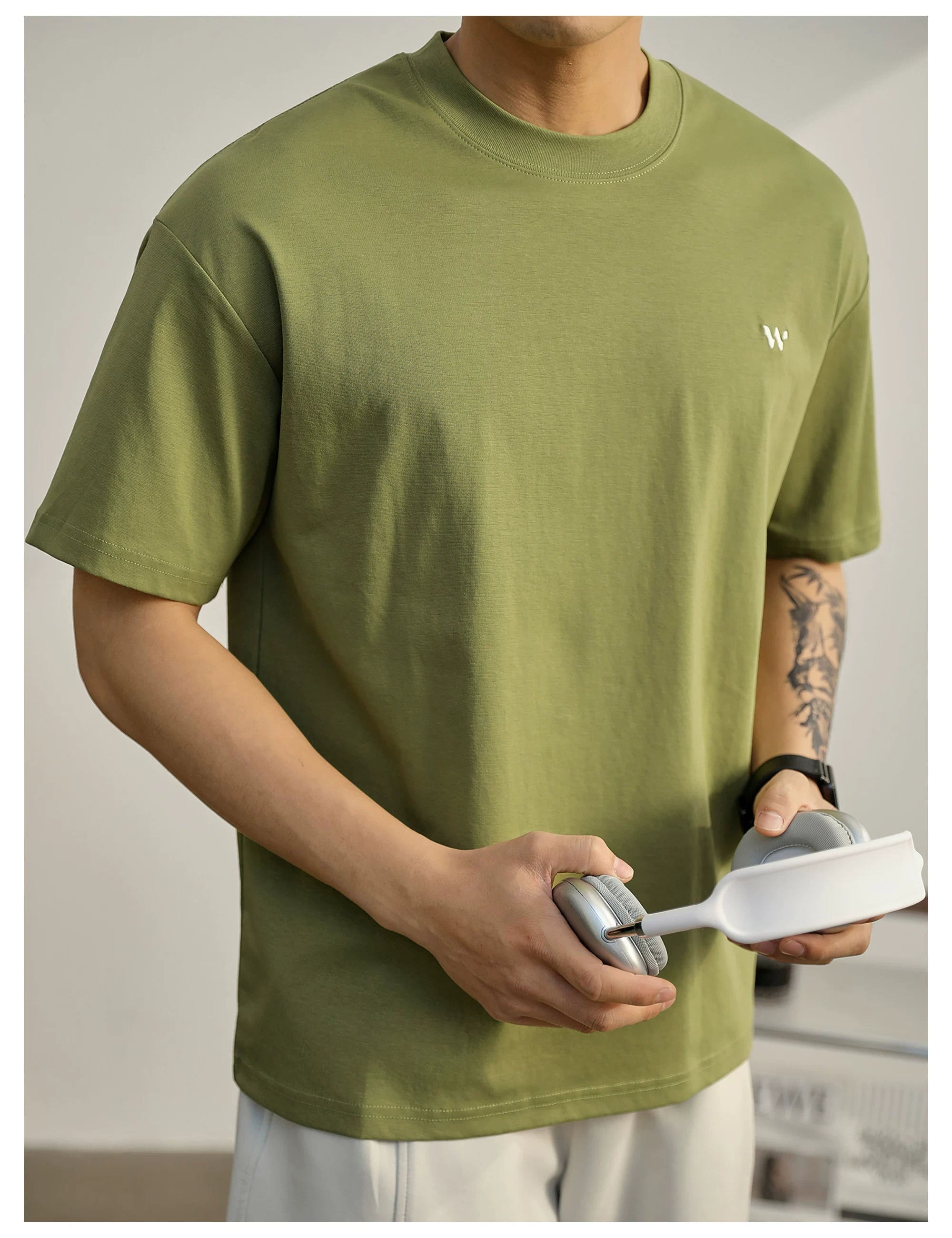 Men's simple luxury temperament casual T-shirt FE0731