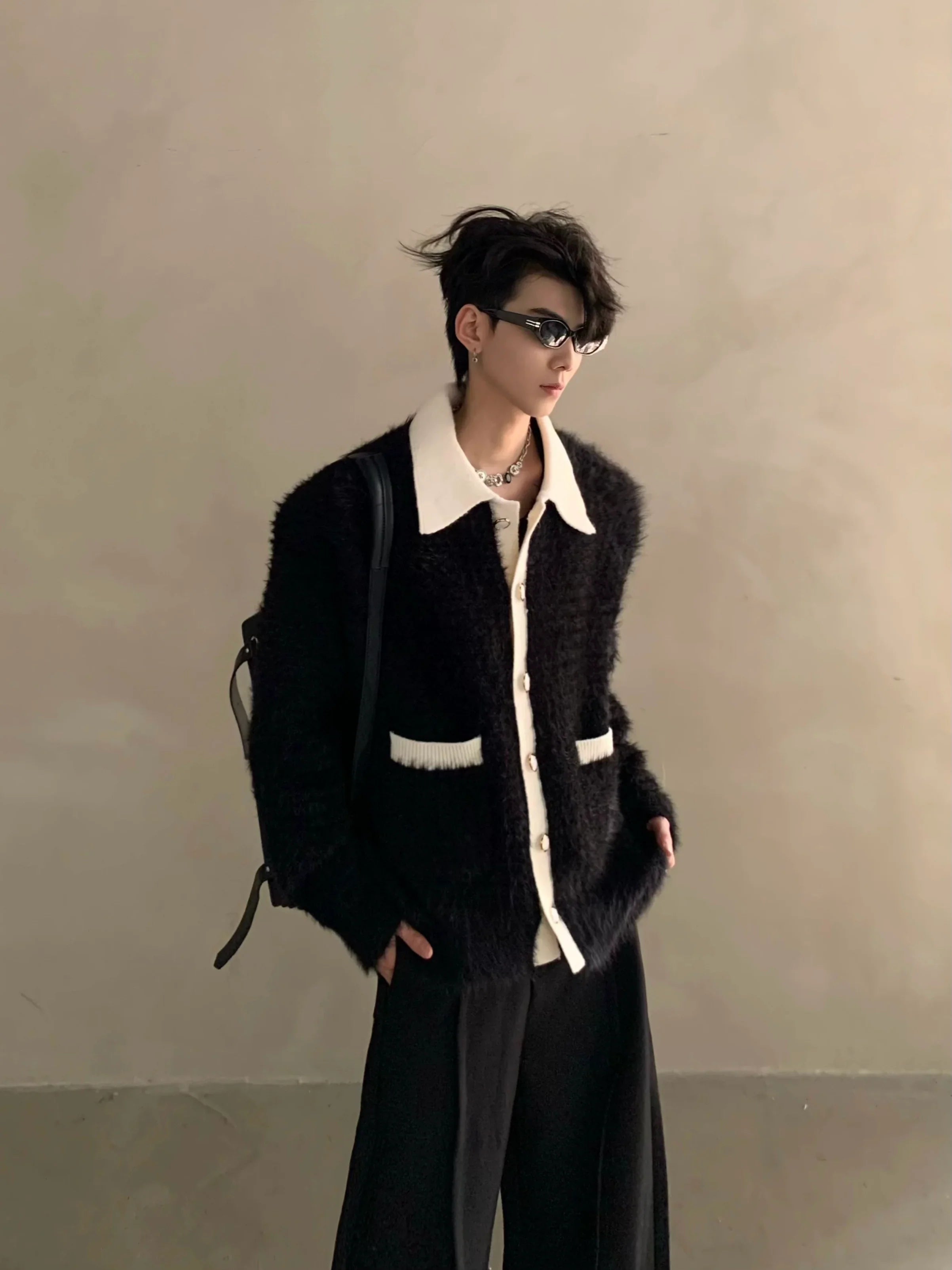 Winter extravagant atmosphere small fragrant lapel knitted cardigan men's heavy button sweater jacket  FE0633