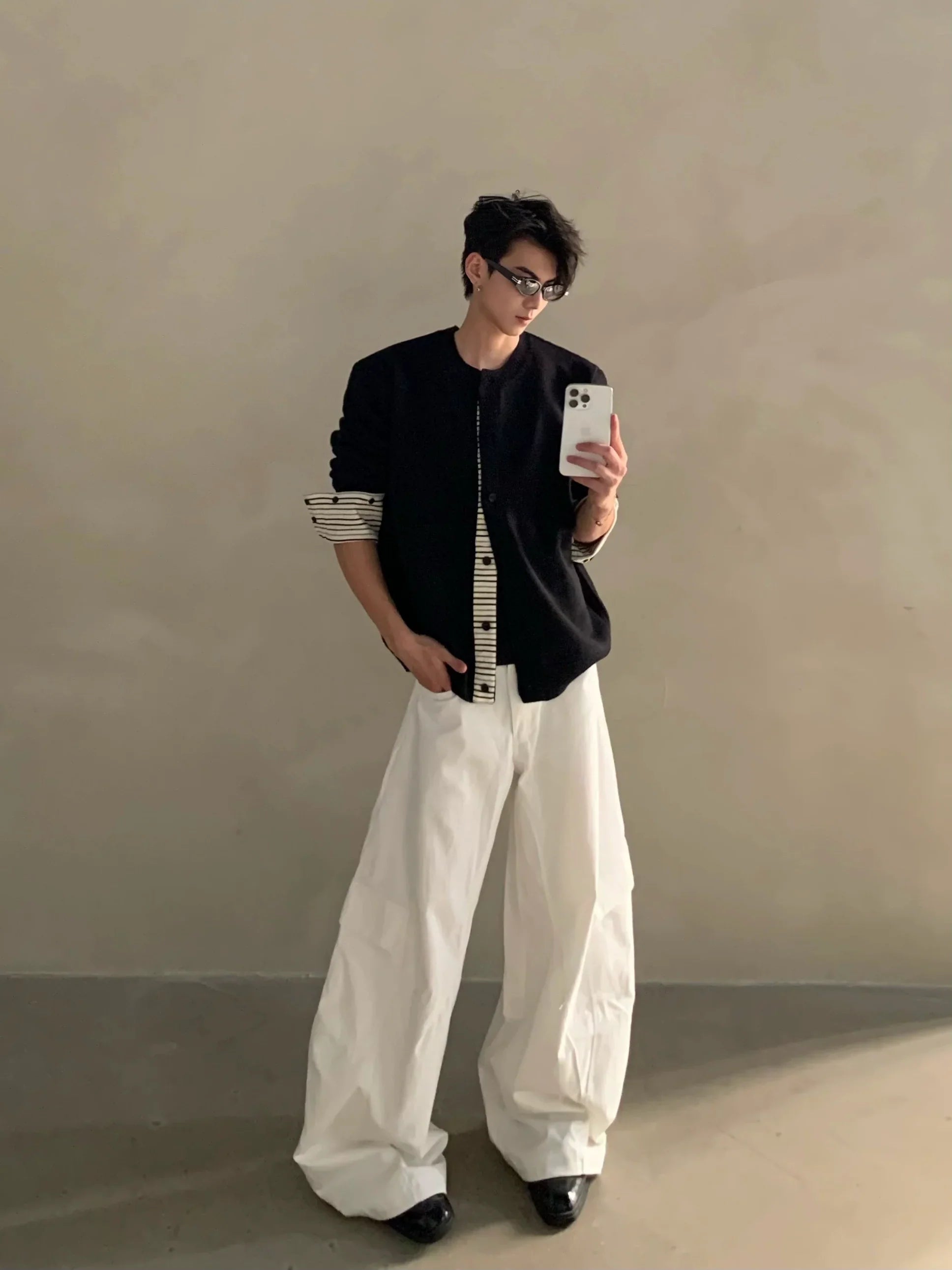 Autumn and winter layered fake two-piece striped splicing knitted sweater men's high-end cardigan jacket tide  FE0637
