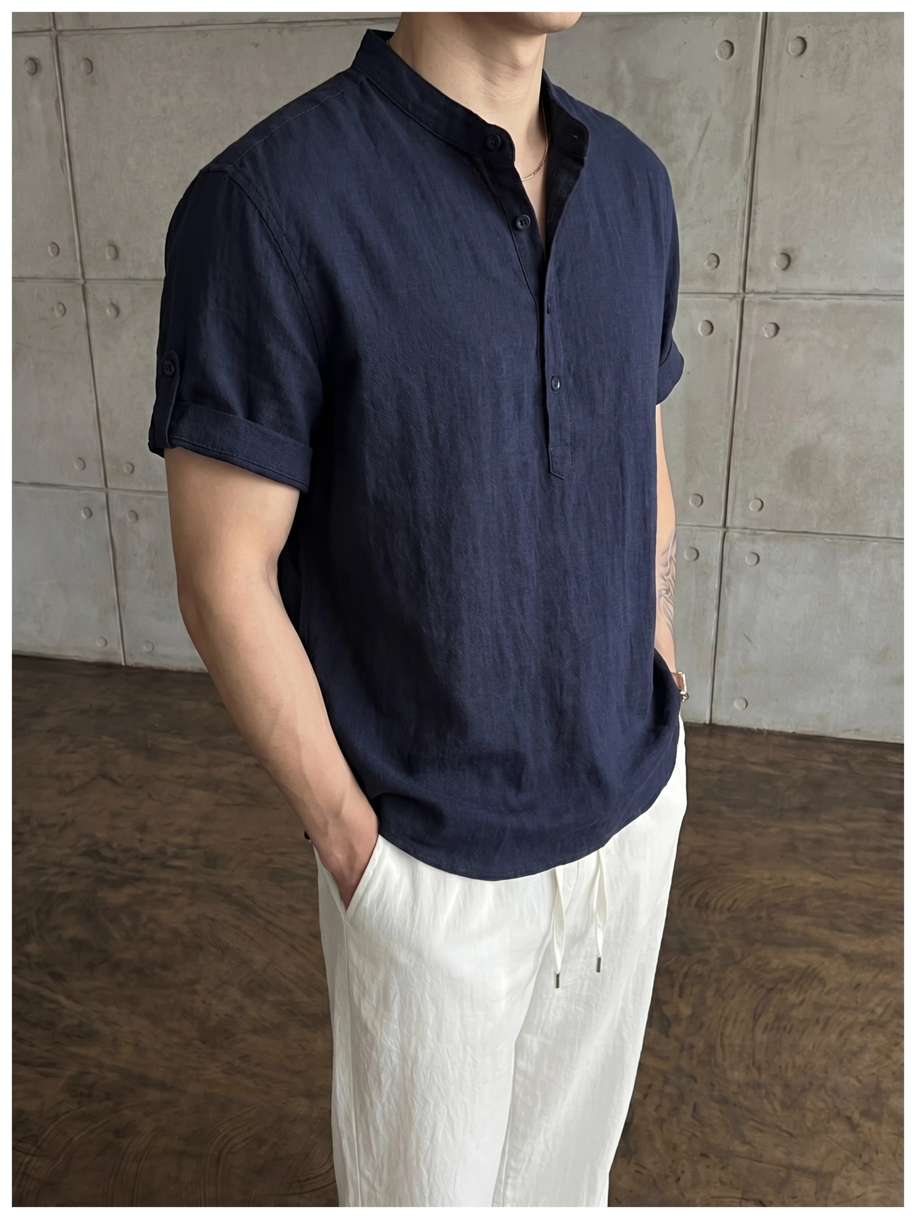 Old money wind adjustable five-quarter sleeve stand-up collar shirt FE0732