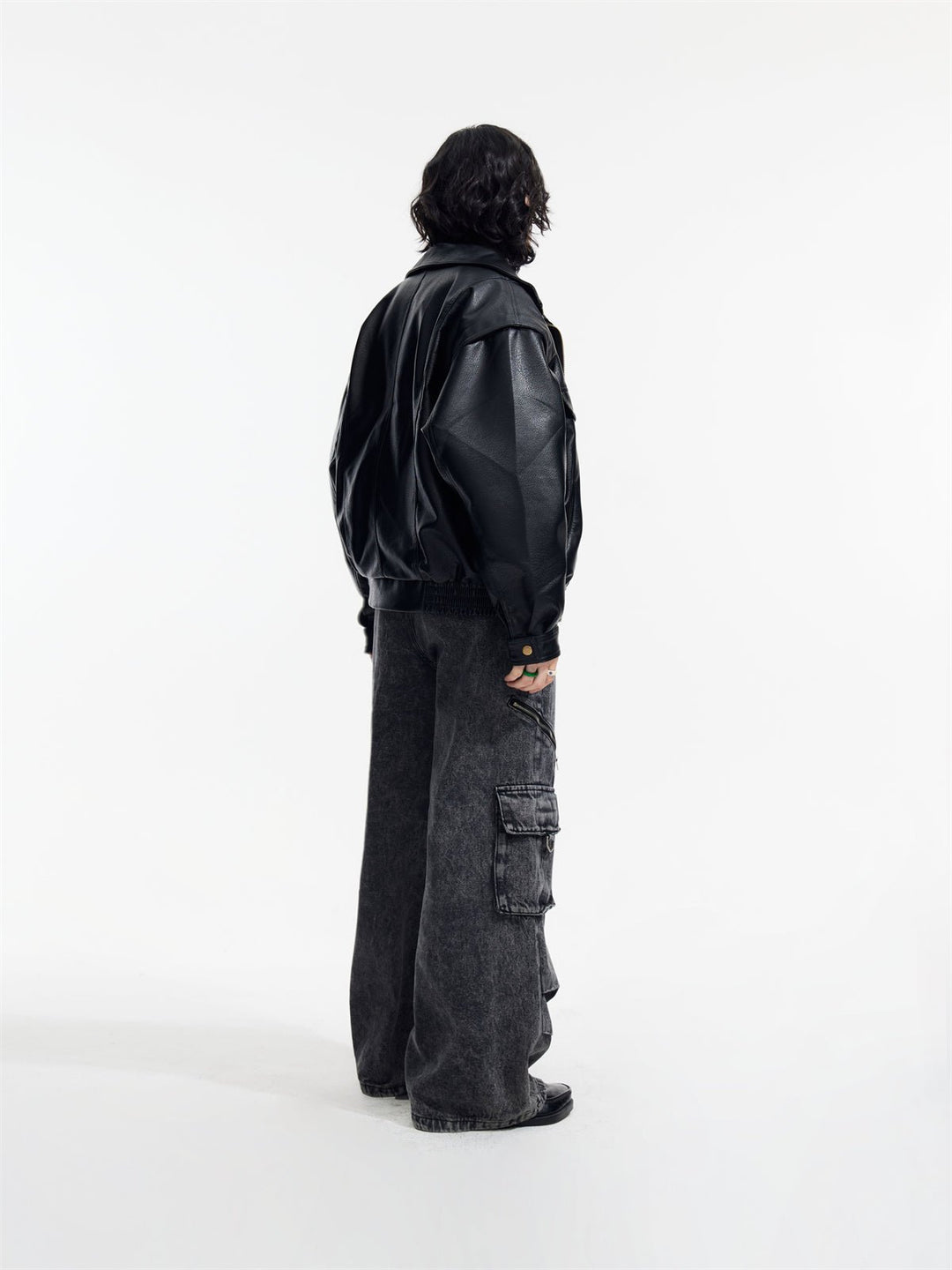 [PeopleStyle] Genderless wear silhouette fashionable leather jacket  FE0622