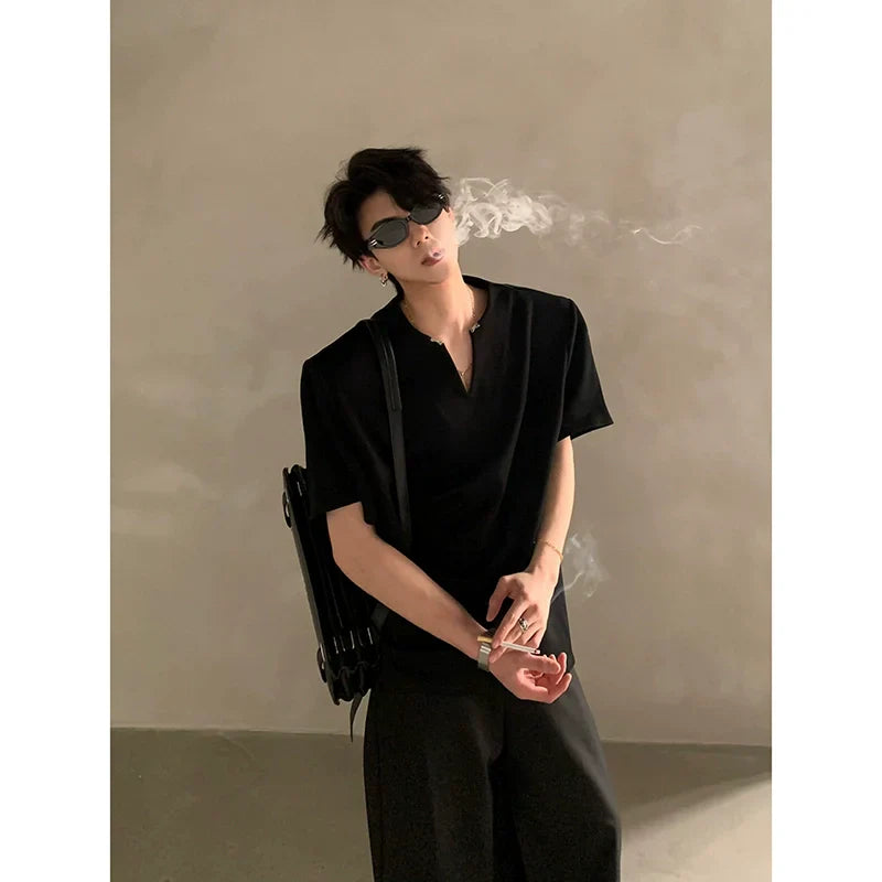 Summer high-end V-neck metal decorative shoulder pads short-sleeved T-shirt male ruffian handsome loose half-sleeved top FE0536
