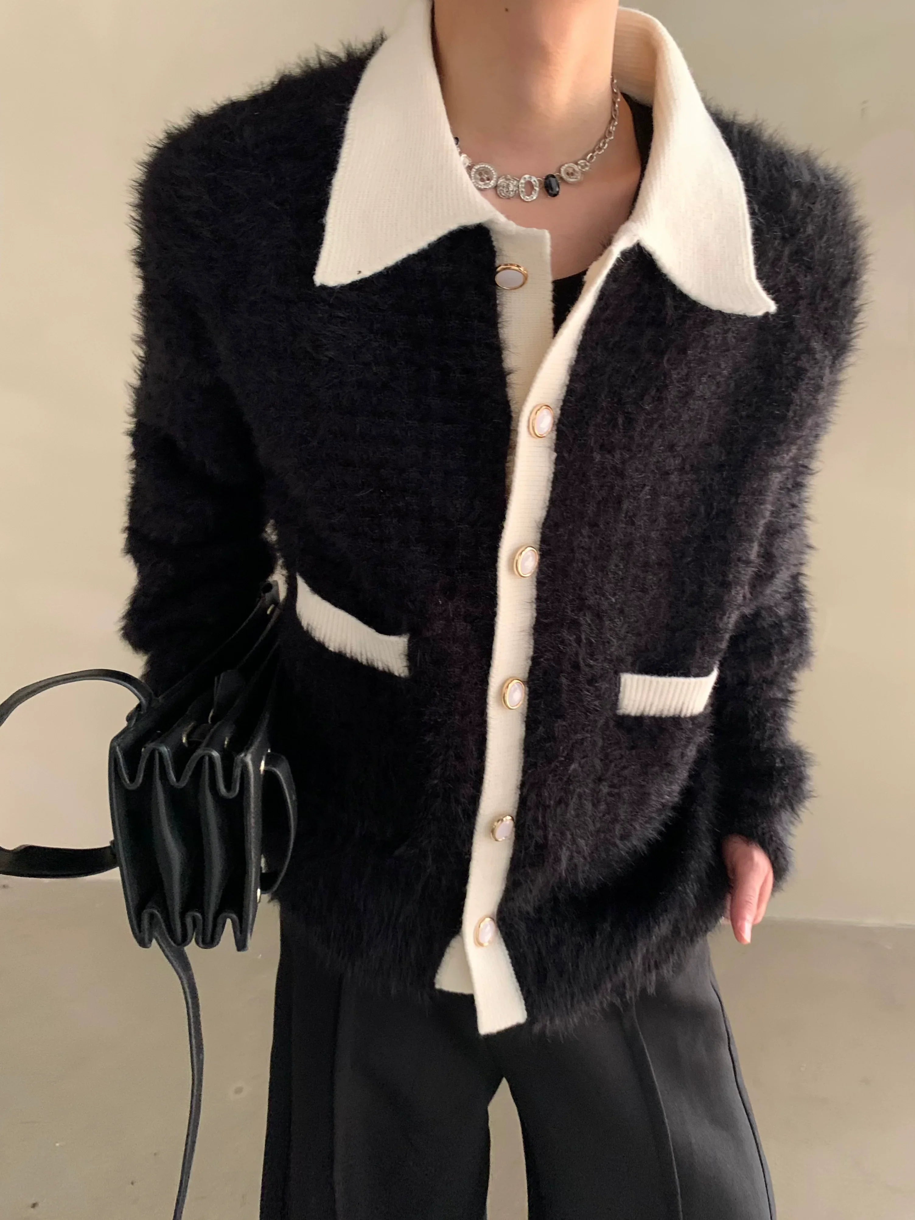 Winter extravagant atmosphere small fragrant lapel knitted cardigan men's heavy button sweater jacket  FE0633