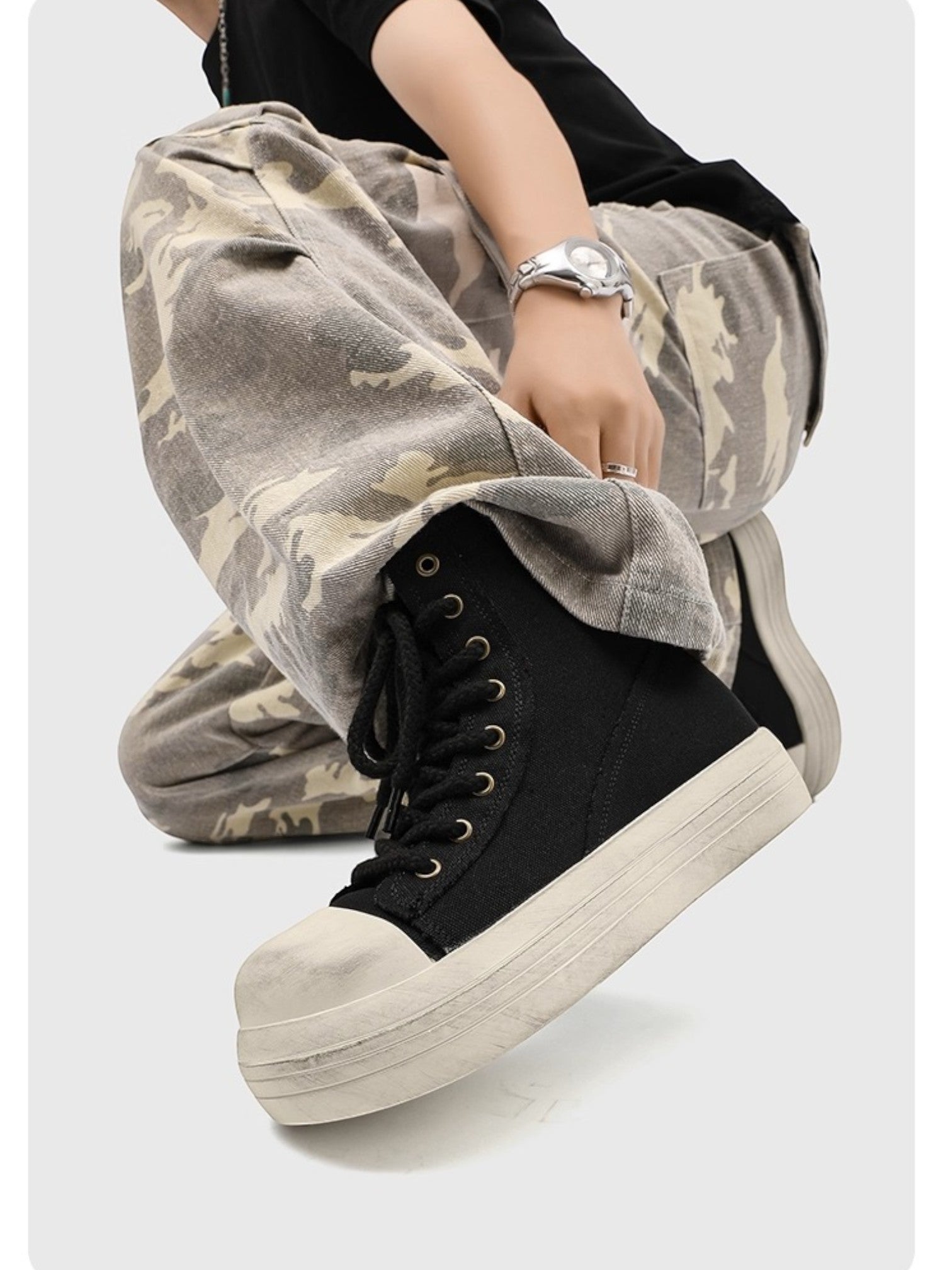 OVERSIZED TOE CANVAS SHOES S029