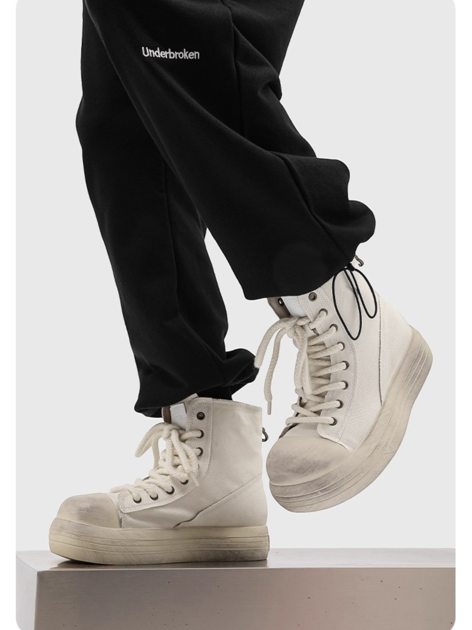 OVERSIZED TOE CANVAS SHOES S029