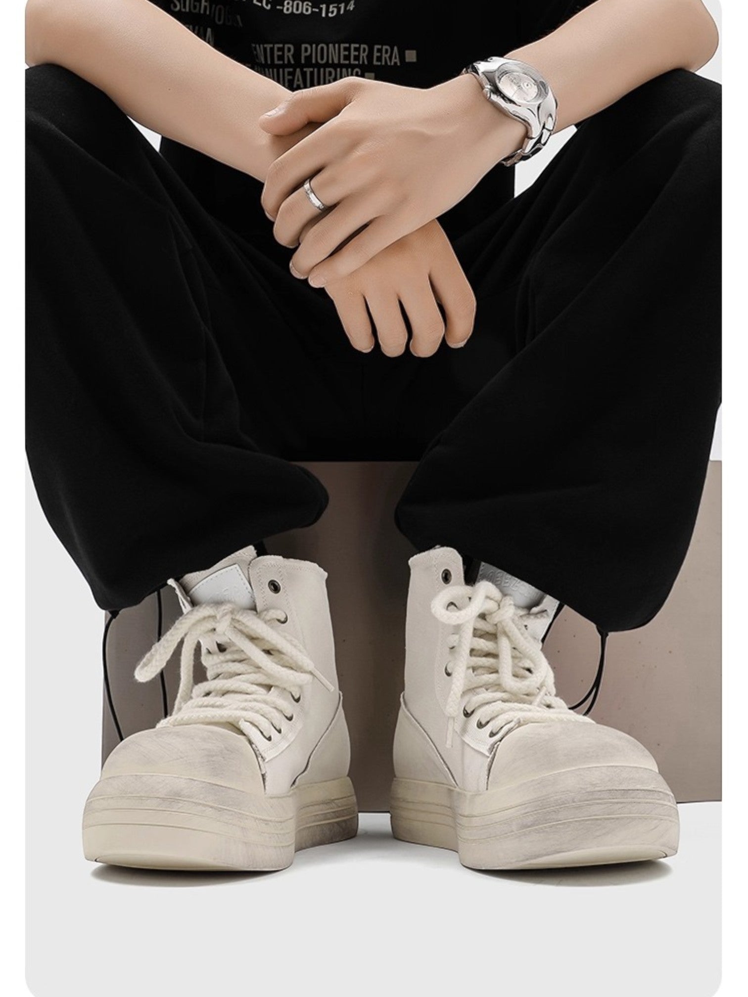 OVERSIZED TOE CANVAS SHOES S029