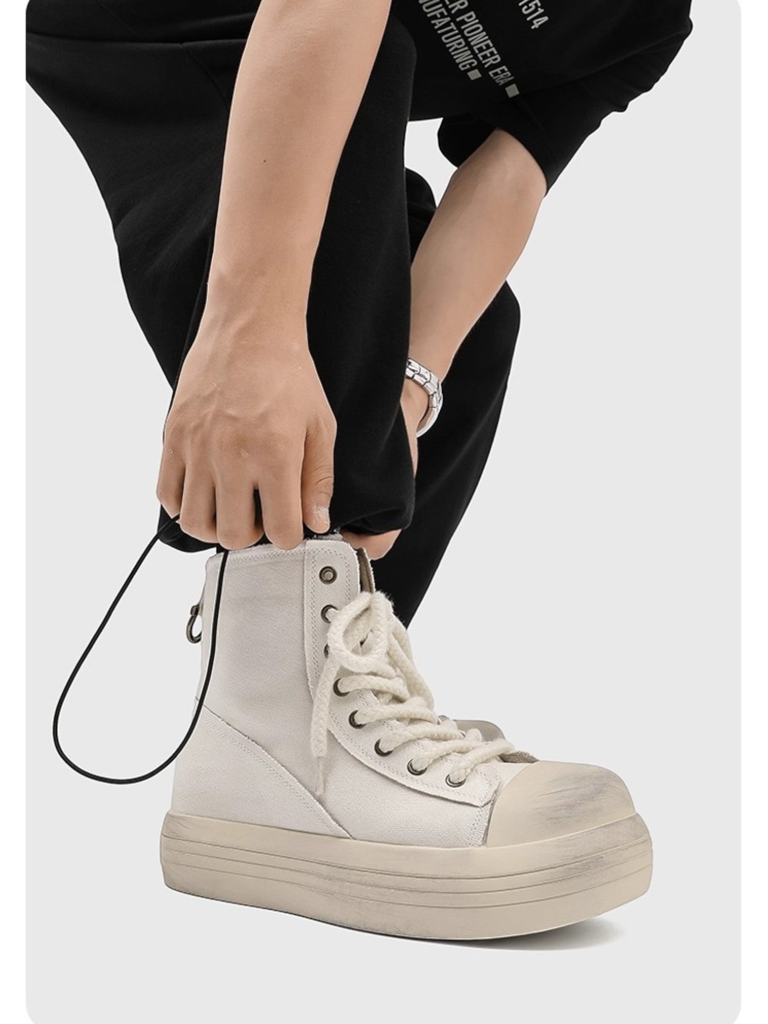 OVERSIZED TOE CANVAS SHOES S029